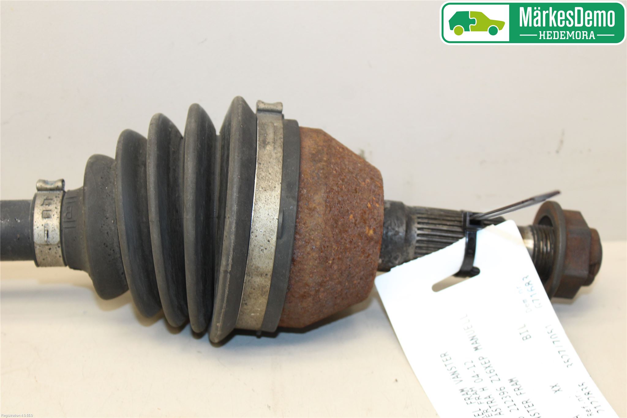 Opel ASTRA H 04-12 Drivaksel Foran Kompl Venstre
