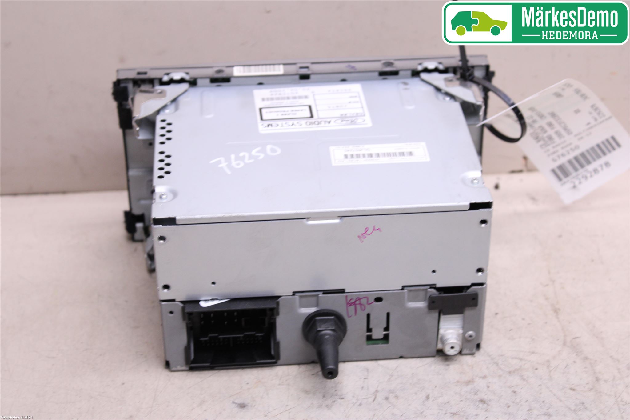 Ford KUGA 08-12 Stereo Radio Med Cd
