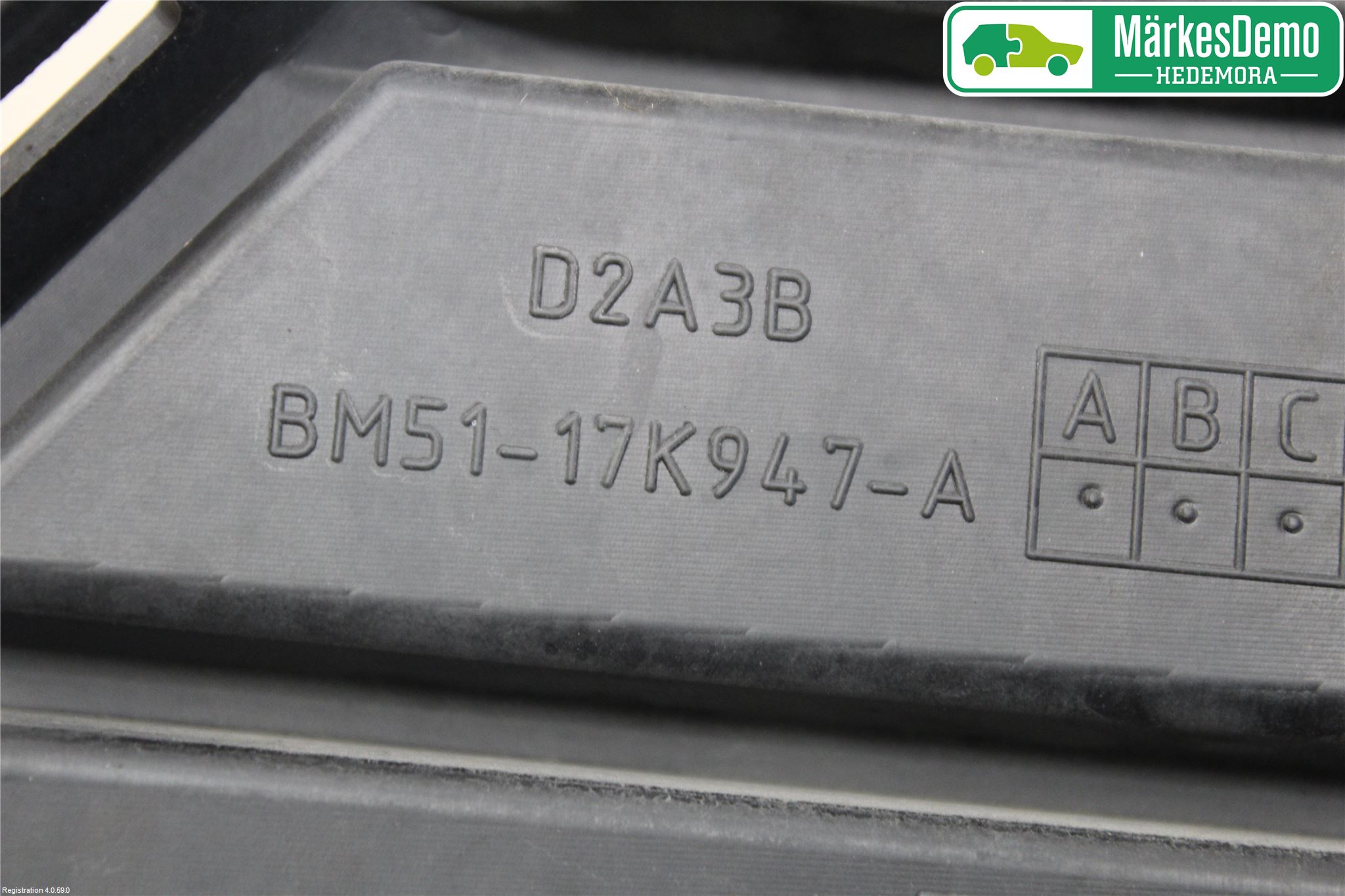 Ford FOCUS 11-14 Grilldel Venstre