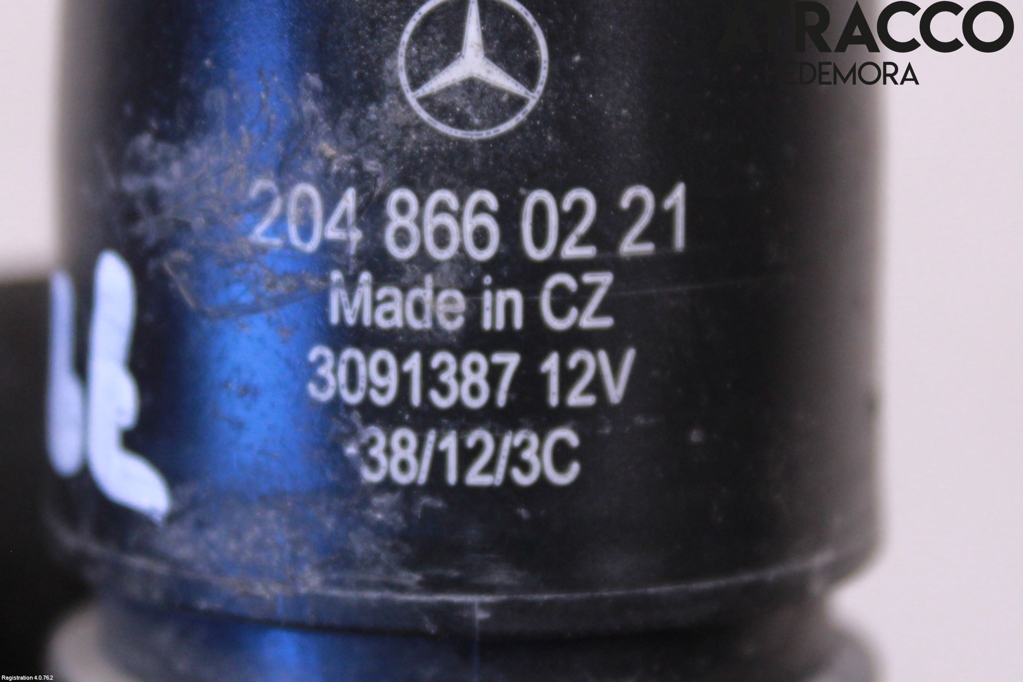 Mercedes-Benz MB C-KLASS (W204) 07-15 Spylerpumpe Frontrute