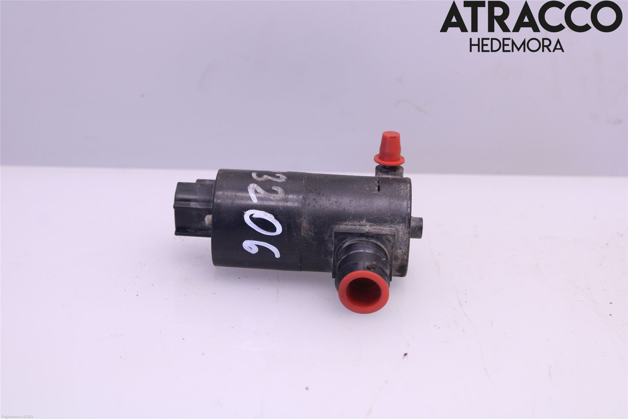 Toyota AVENSIS 09-15 Spylerpumpe Frontrute