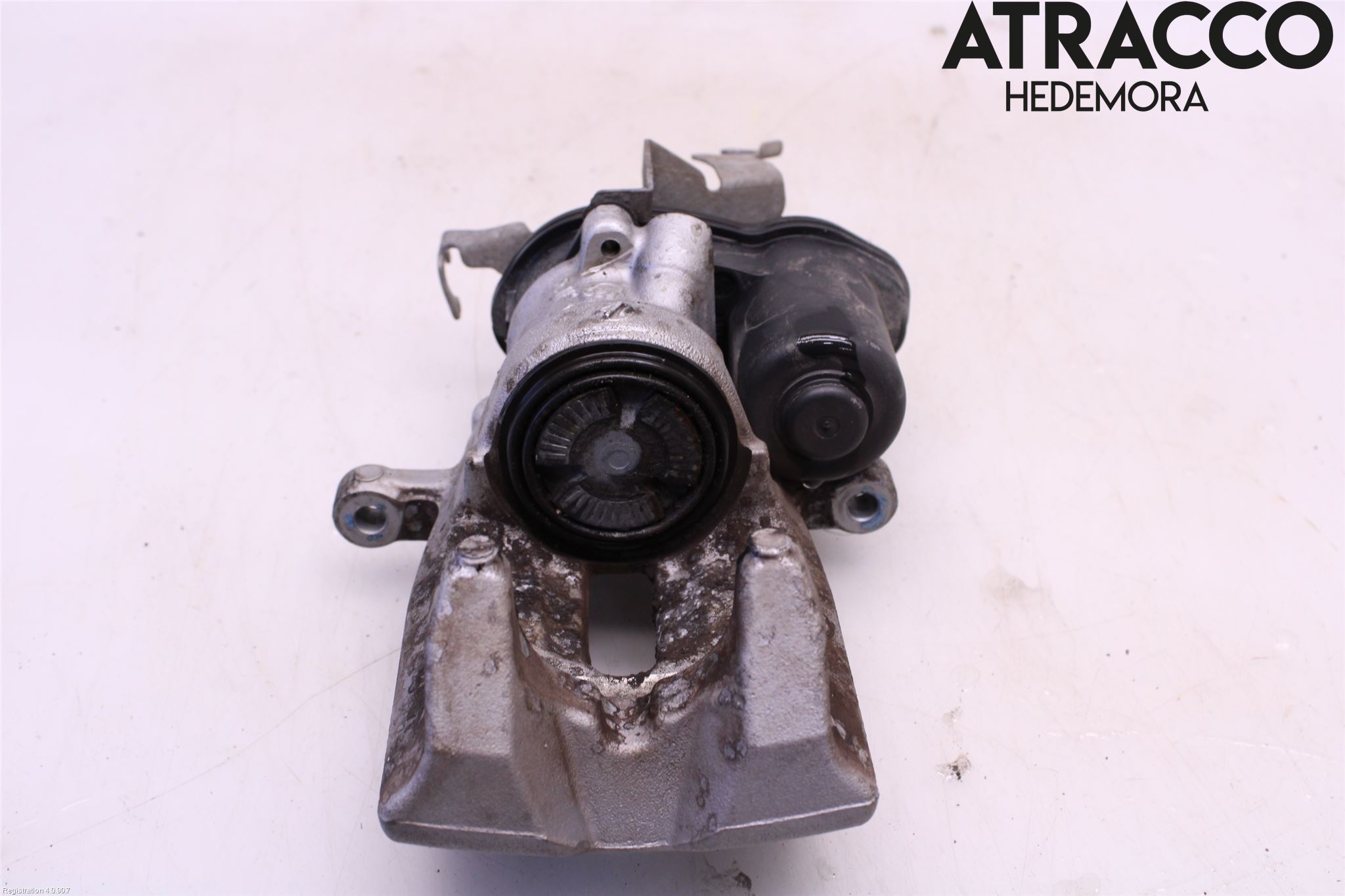 BMW 5 G30/G31/F90 17-23 Bremsecaliper Bak Venstre