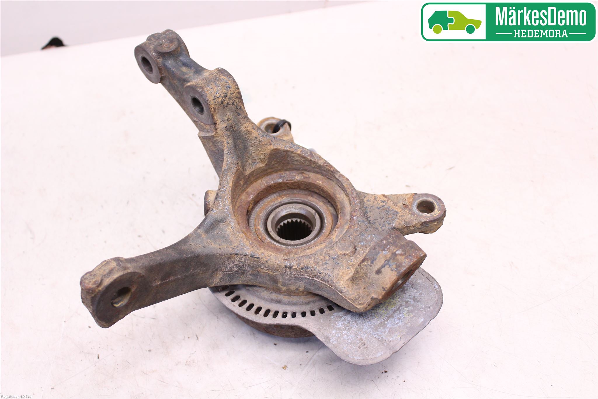 Suzuki SWIFT 11-16 Spindel Vf