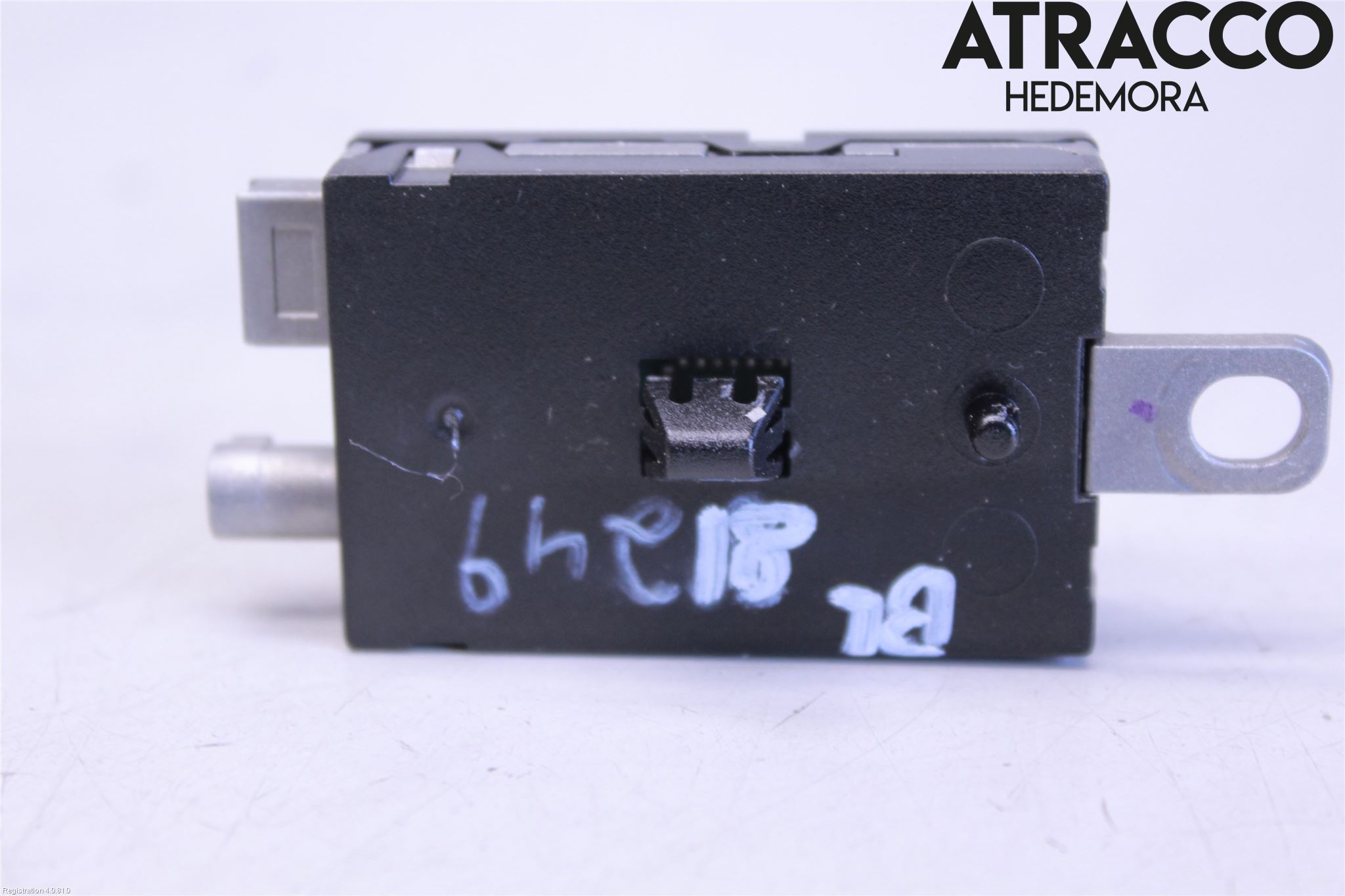 Volvo V60 CROSS COUNTRY 16-18 Stereo Antenneforsterker