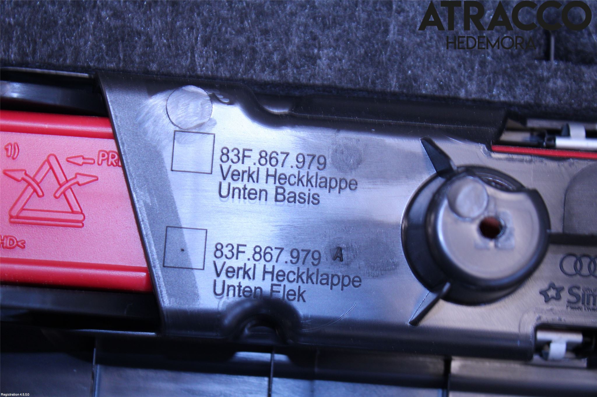 Audi Q3 F3 19- Innr Bakluketrekk