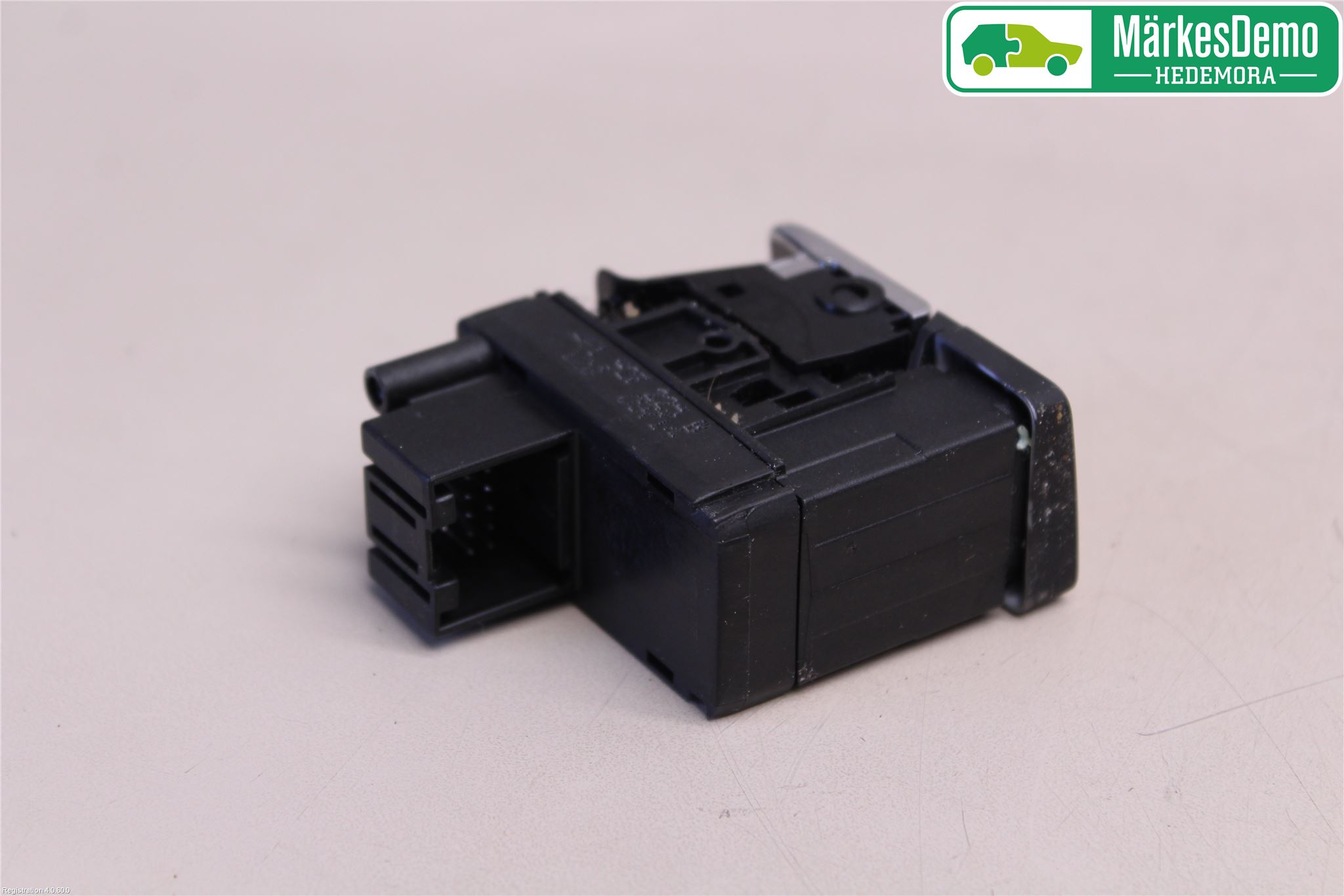 Audi A6/S6 4G 11-18 Bryter Parkeringsbrems
