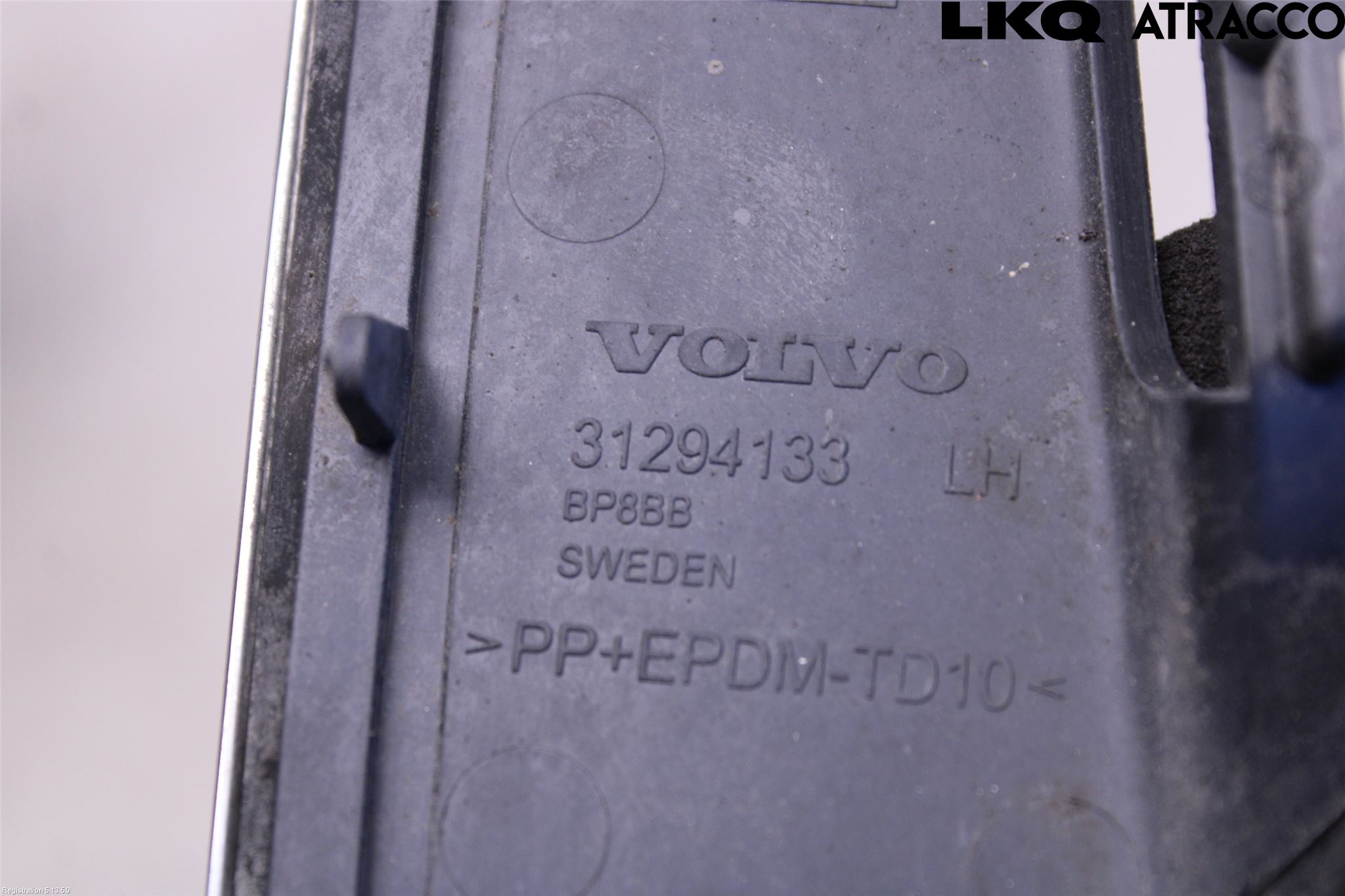 Volvo V60 11-13 Grilldel Venstre