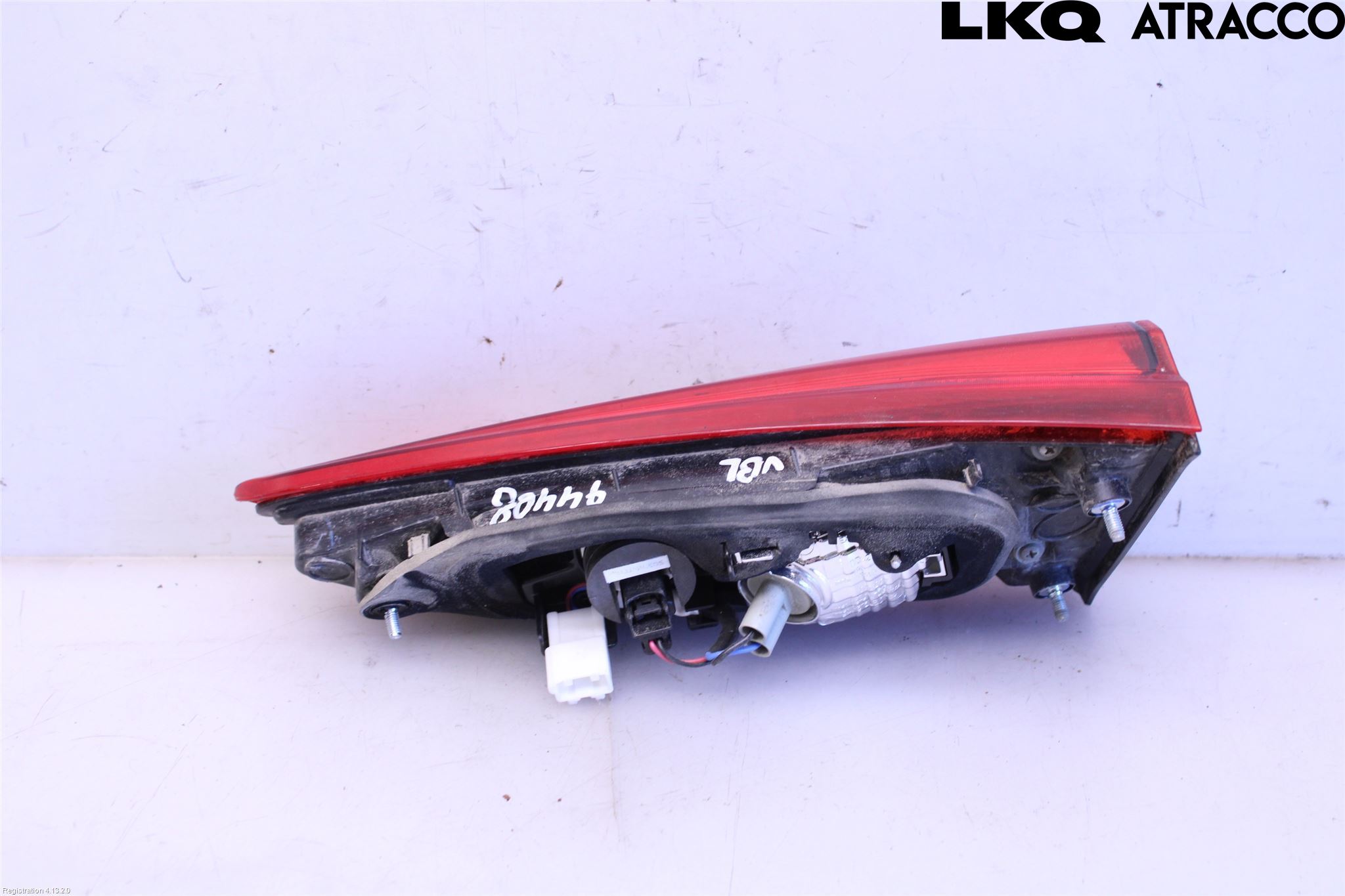 Toyota YARIS XP130 15-20 Baklykt Venstre  På Luke(Indre