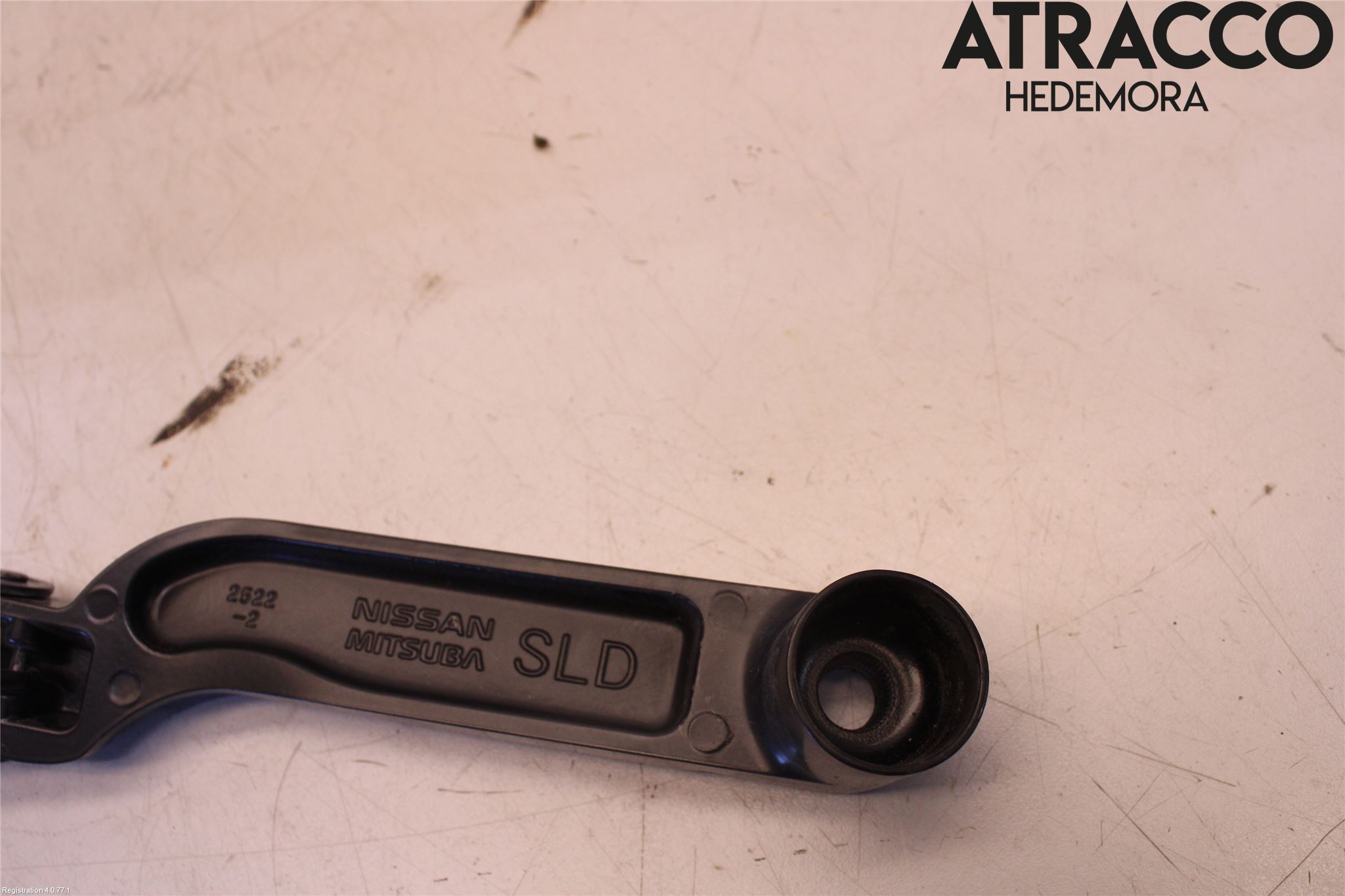 Nissan QASHQAI 14-17 Viskerarm-Armer Frontrute