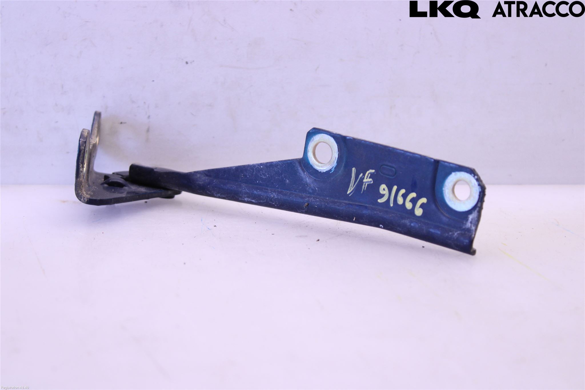 Volvo S40/V40    96-04 Panser Hengsel - Hengsler