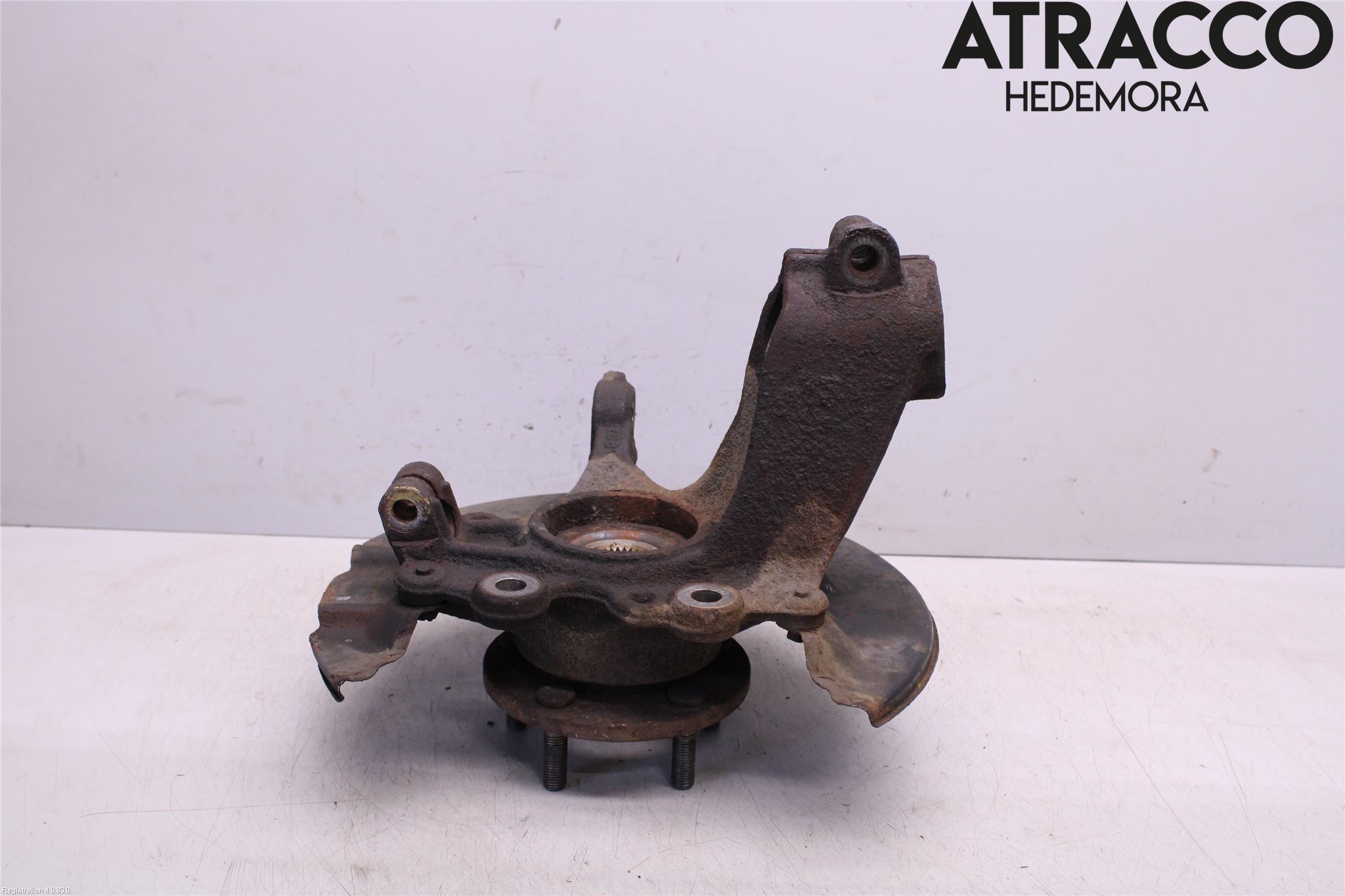 Ford FOCUS 11-14 Spindel Vf