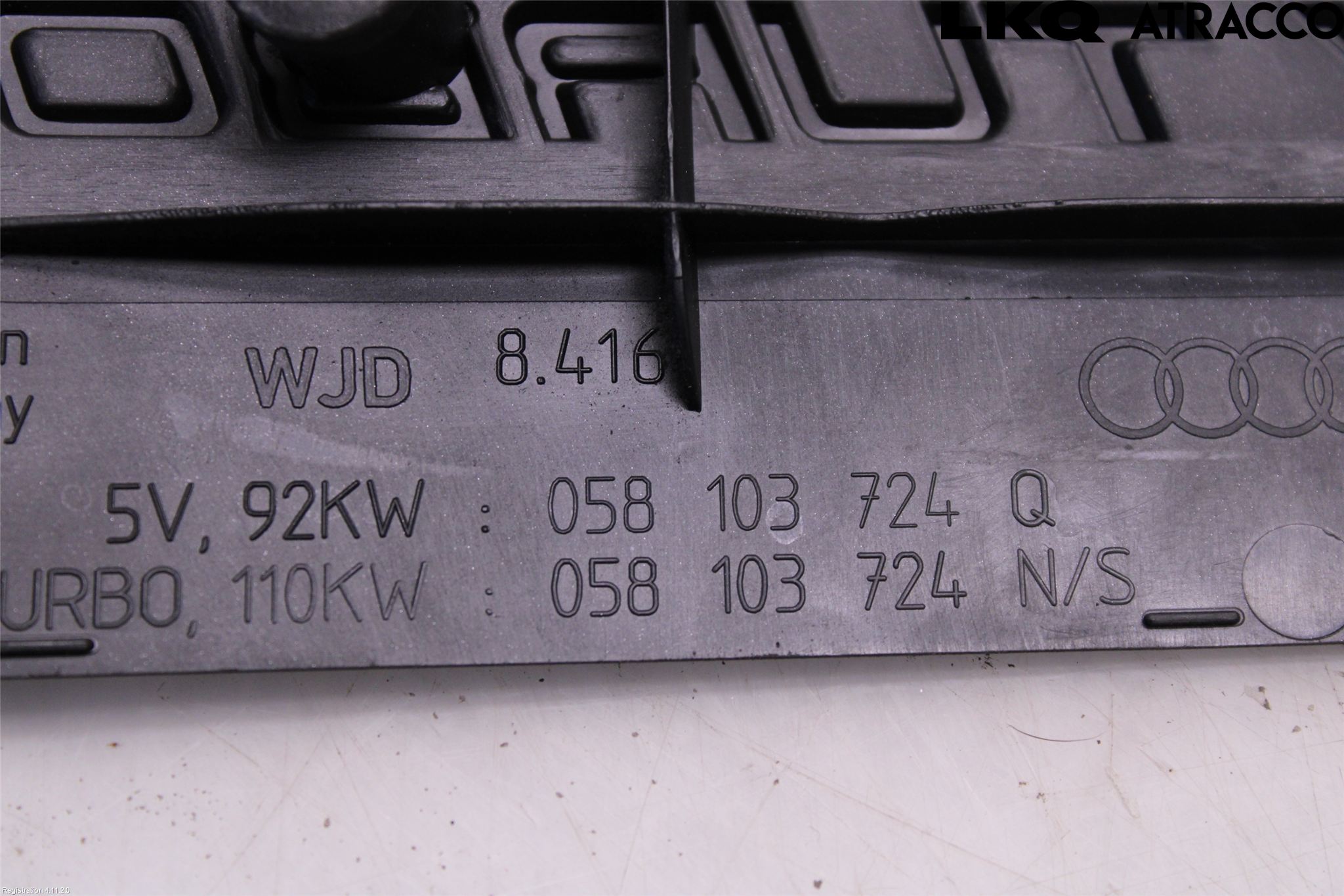 Audi A4/S4 99B-00 Motor Deksel Over Motor