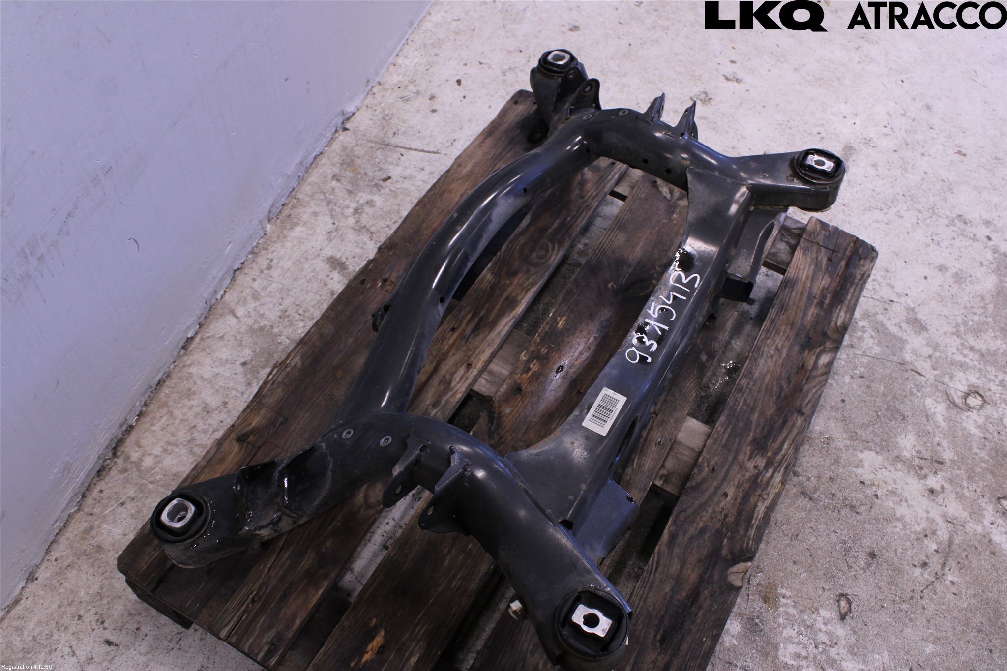 BMW 4 F32/F33/F82/F83 13-20 Bakaksel Feste Travers-Ramme