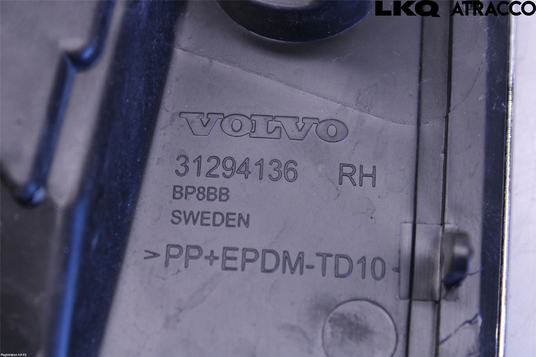 Volvo V60 11-13 Grilldel Høyre