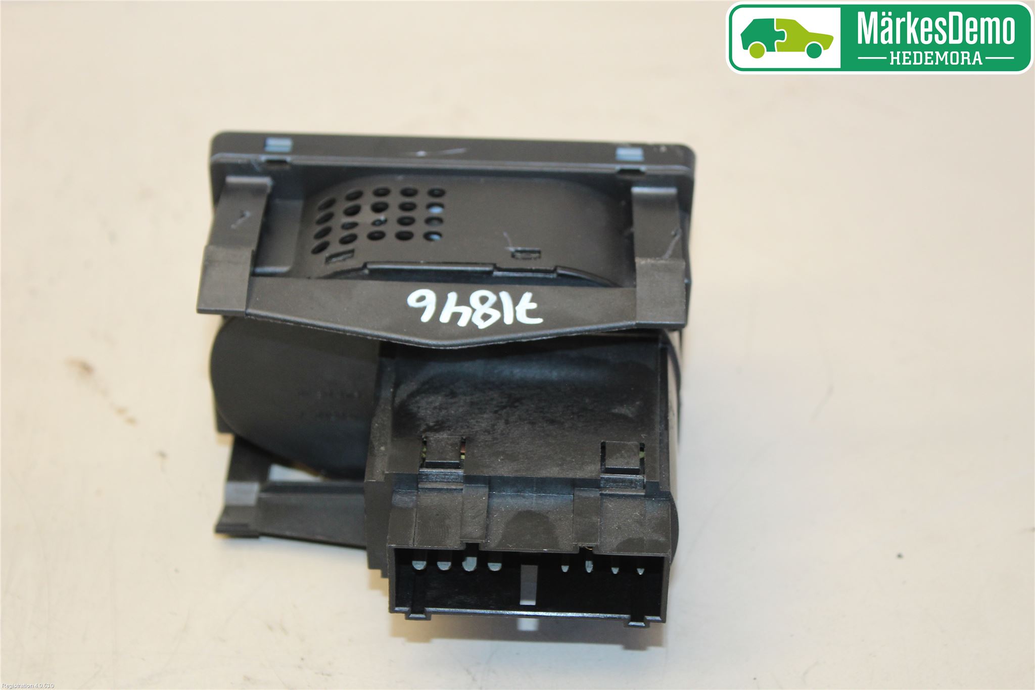 Ford FOCUS     04-07 Bryter Hovedlys
