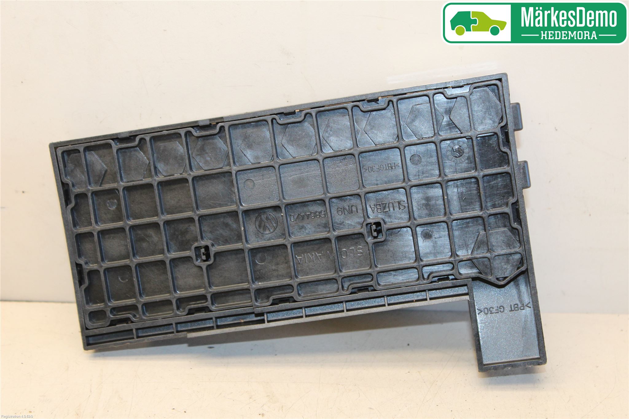 Volkswagen VW TRANSP/CARAVELLE (T5) 04-15 Sikringsboks - Elsentral