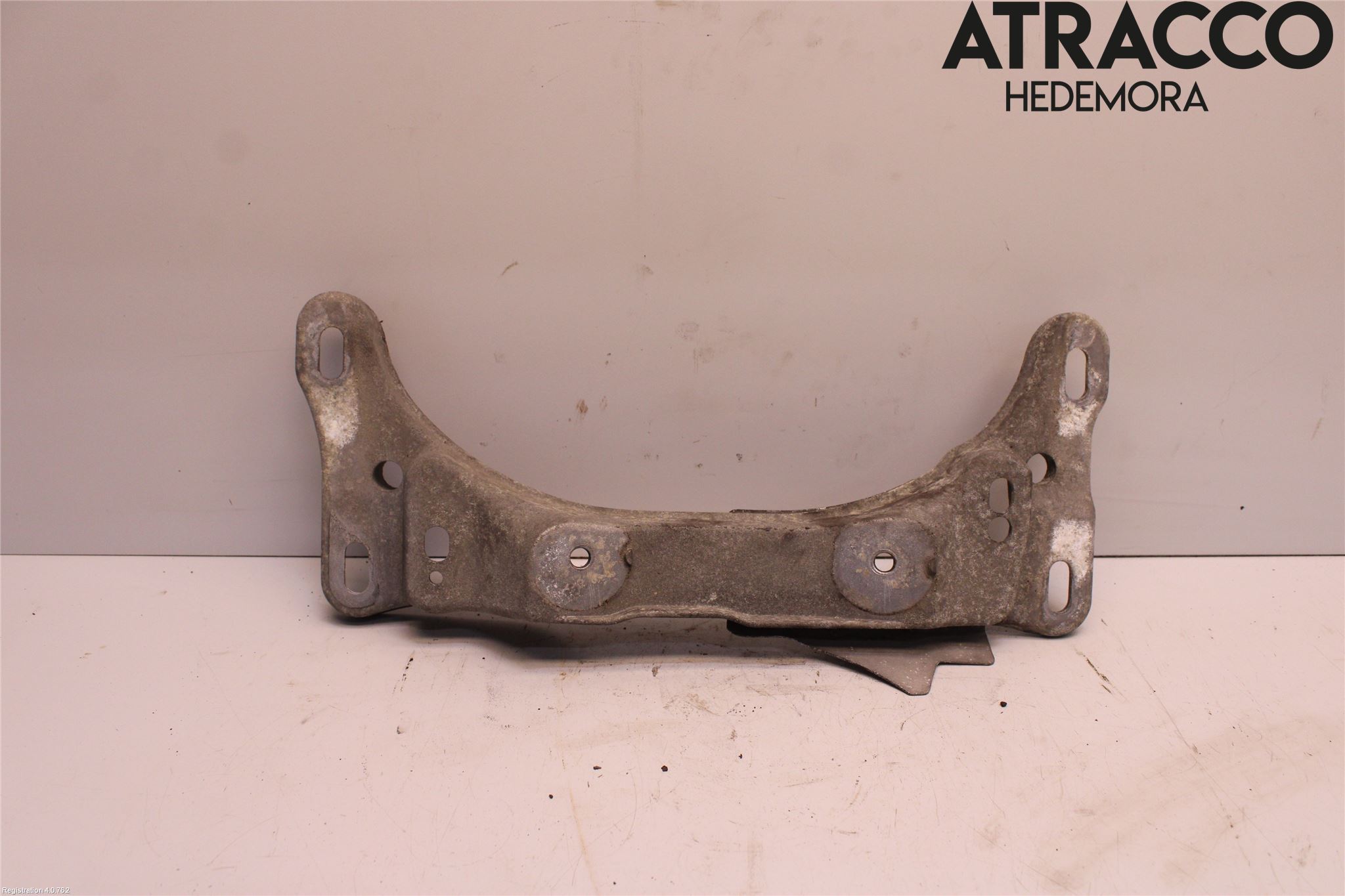 BMW 3 E46      98-05 Gearkasse Bjelke - Travers