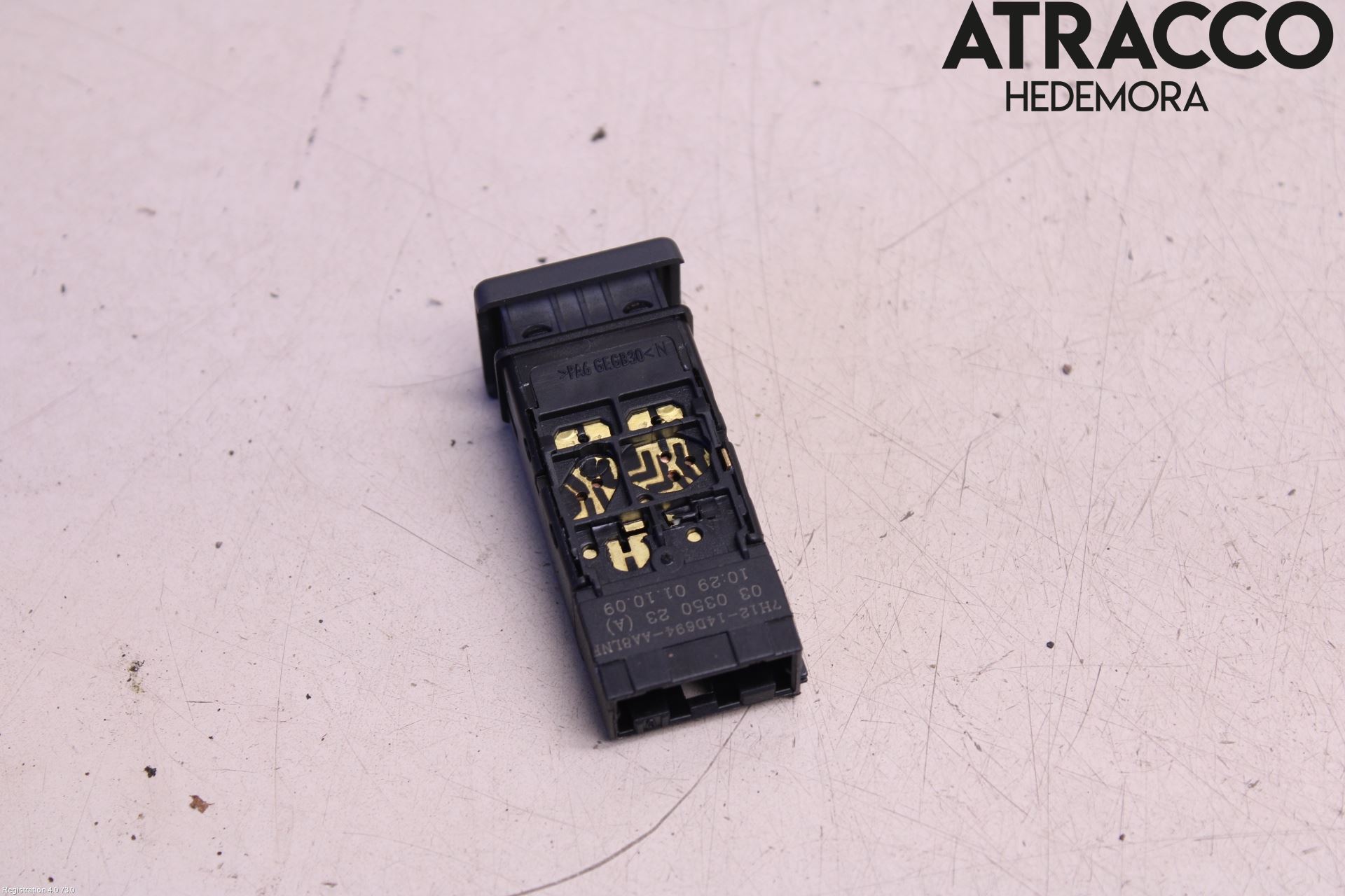 Landrover DEFENDER (L316) 07-16 Bryter Varmesete