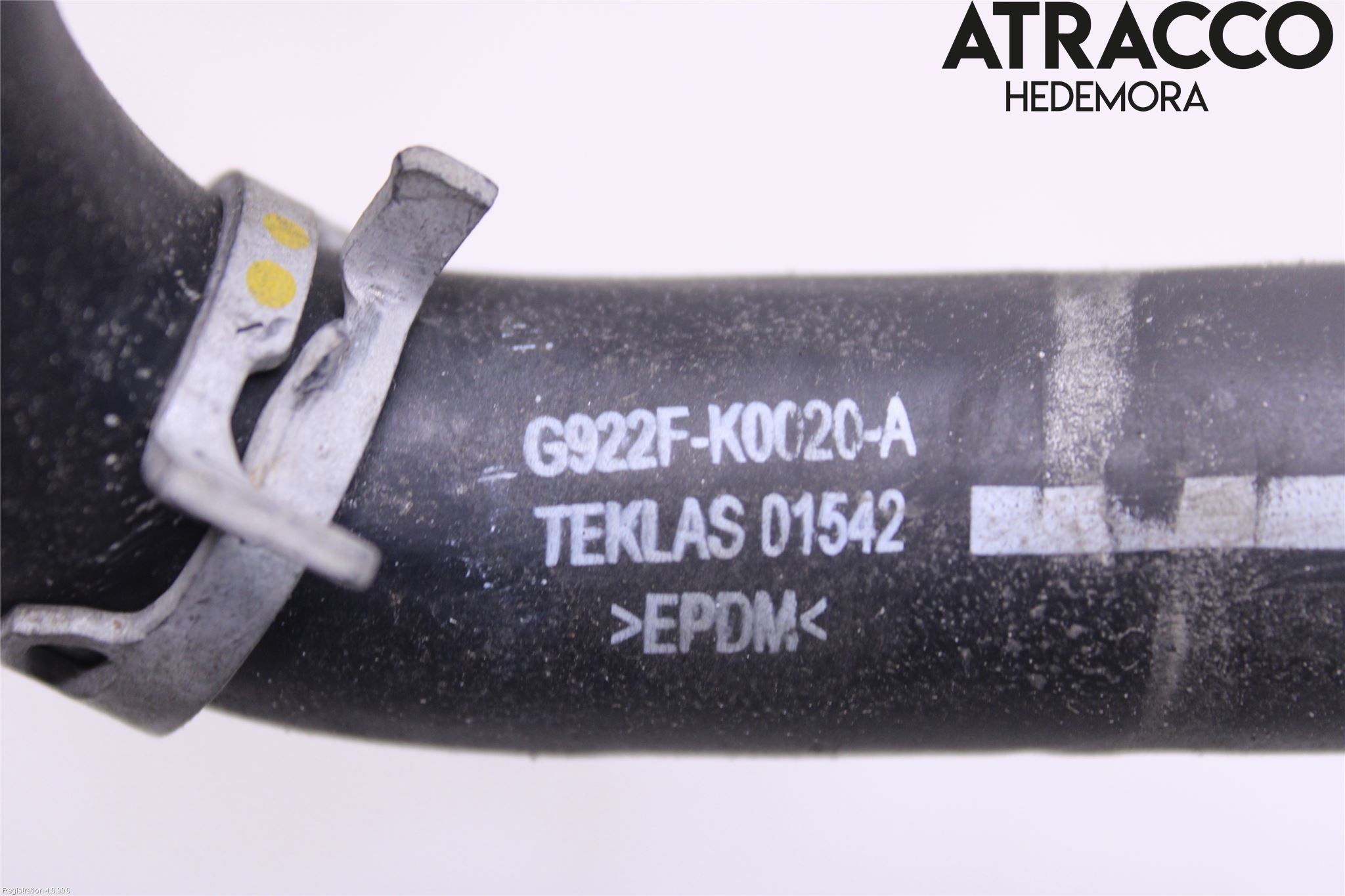 Toyota YARIS CROSS XP21 21- Radiator Slange