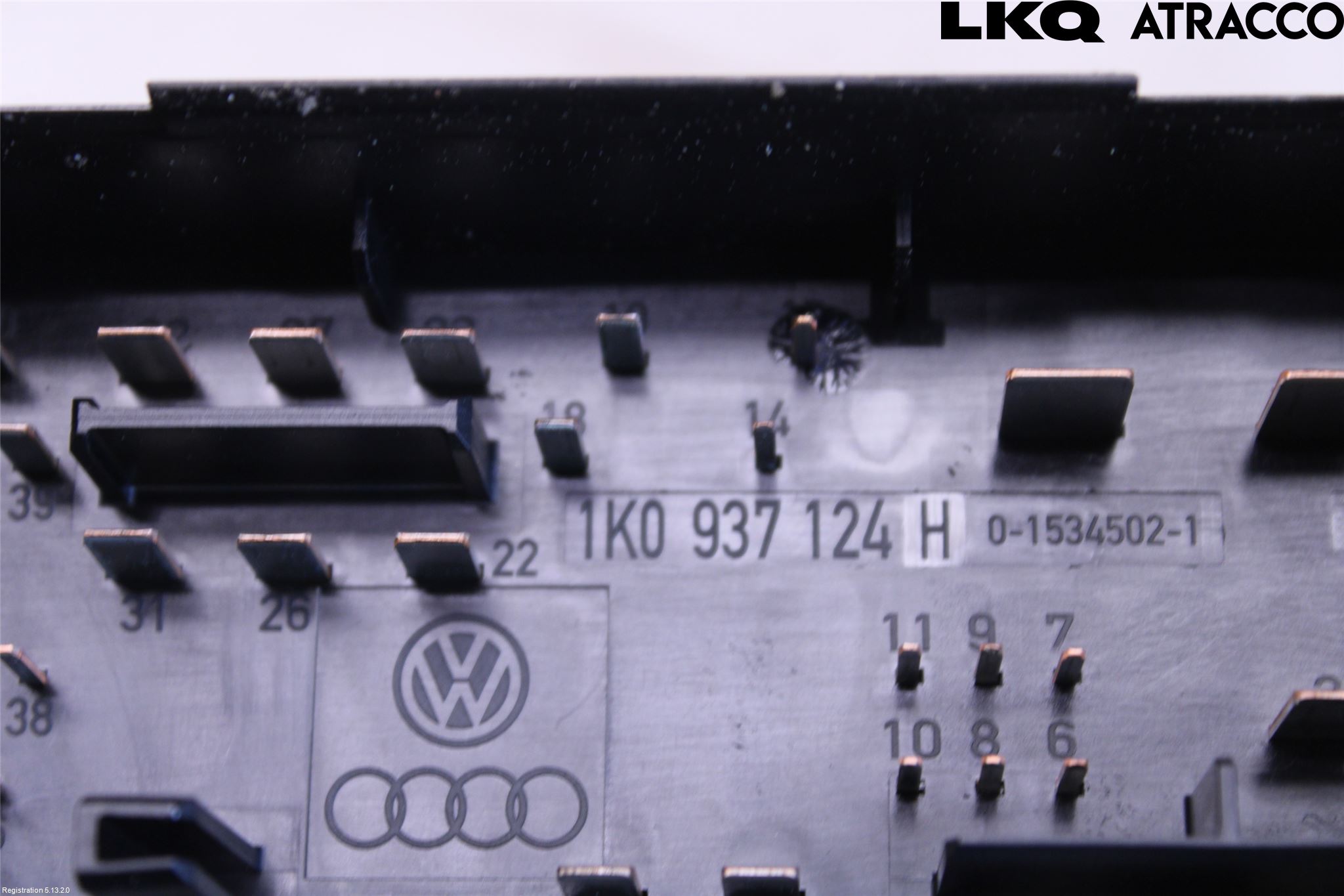 Volkswagen VW GOLF V 04-09 Sikringsboks - Elsentral
