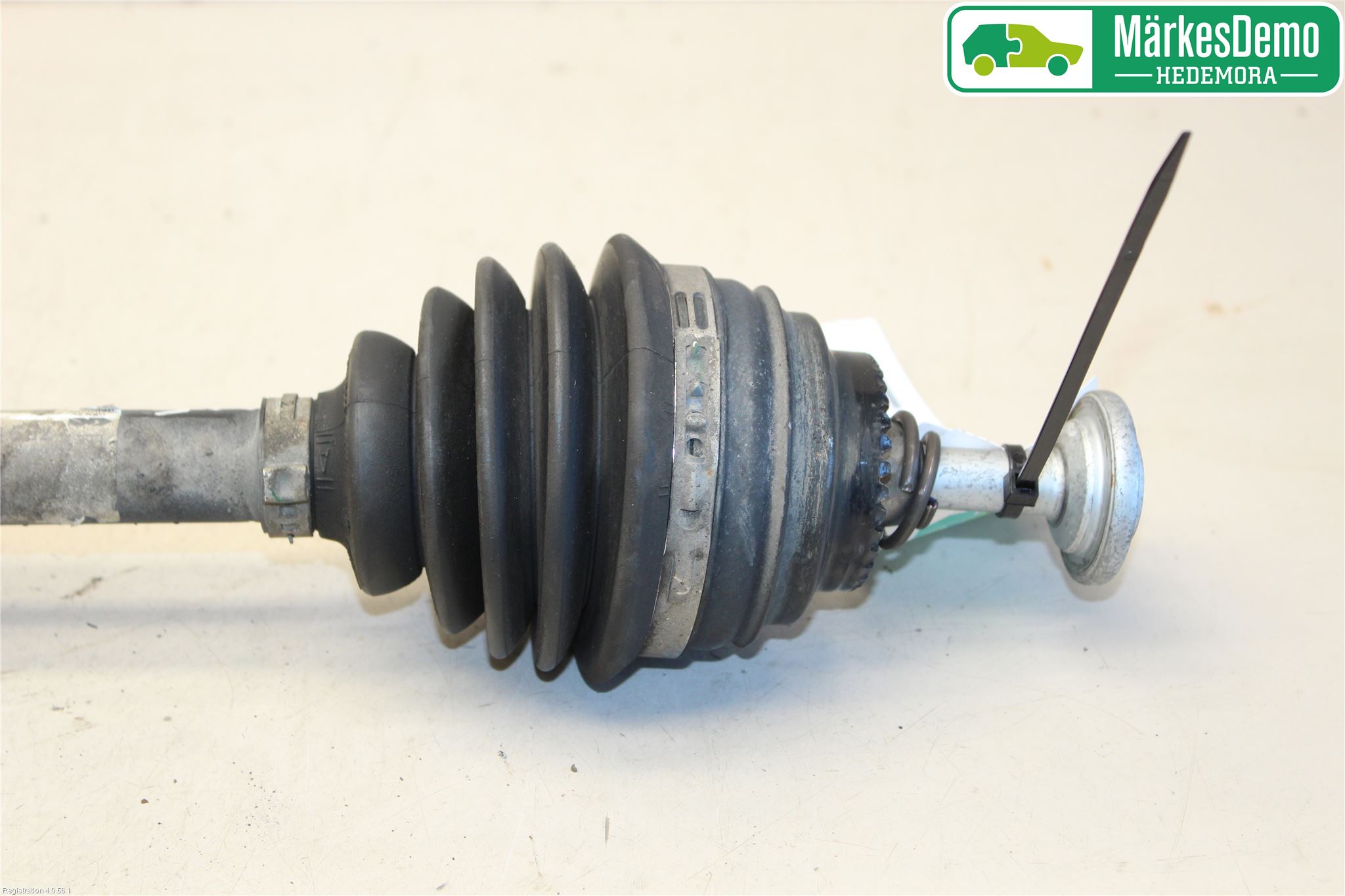 BMW X1 E84 10-15 Drivaksel Foran Kompl Venstre