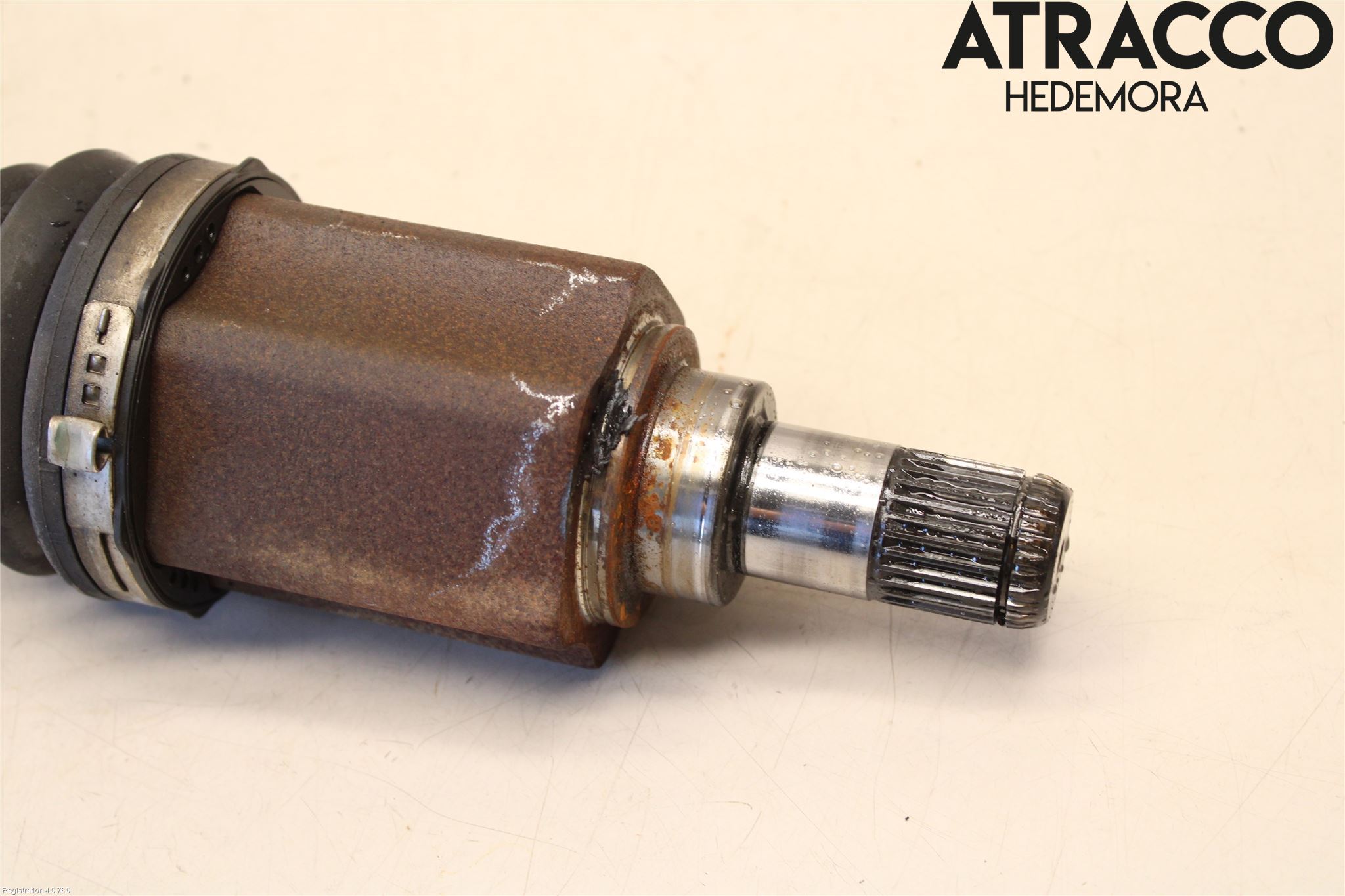 BMW 3 F30/F31/F80 12-19 Drivaksel Foran Kompl Venstre