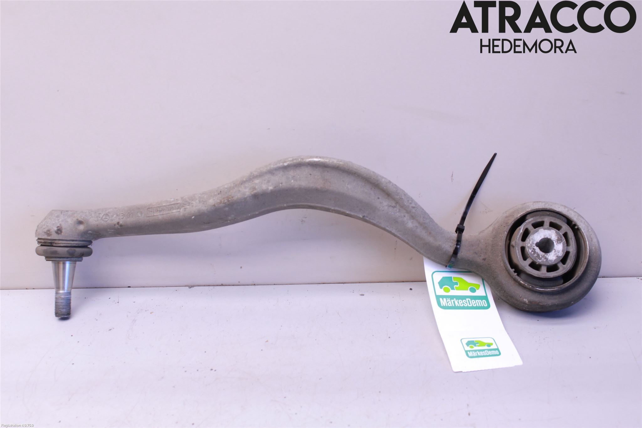 Mercedes-Benz MB C-KLASS (W205) 14-21 Bærearm Foran Venstre Nedre