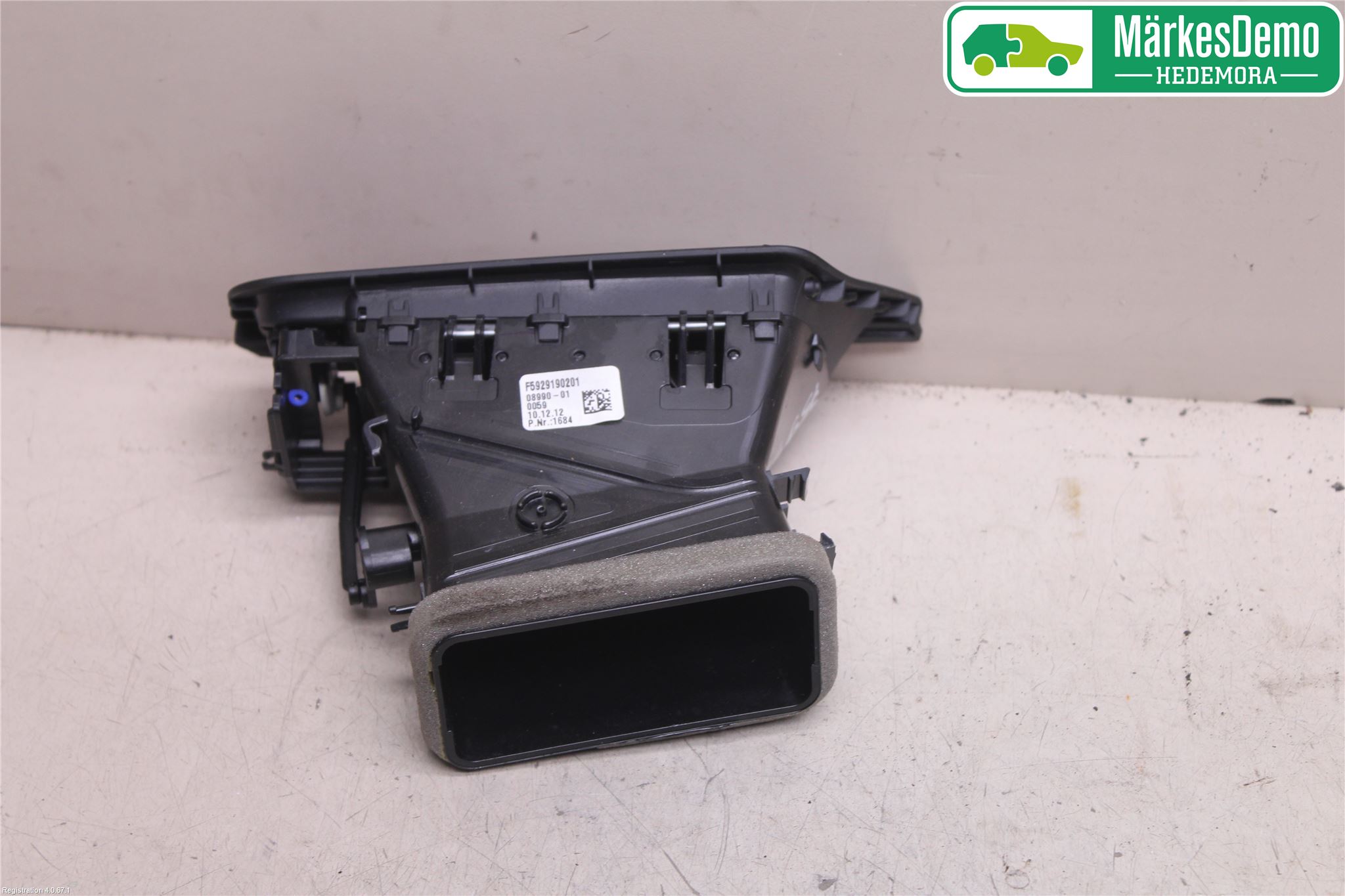 BMW 5 F10/F11/F18 09-17 Dashbord Kanal - Dyse