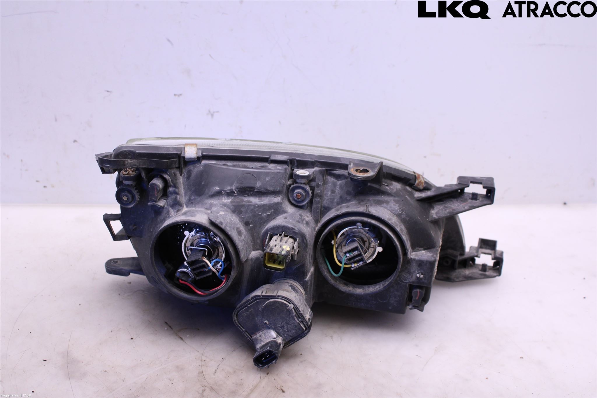 Toyota AVENSIS 98-02 Frontlykt Venstre
