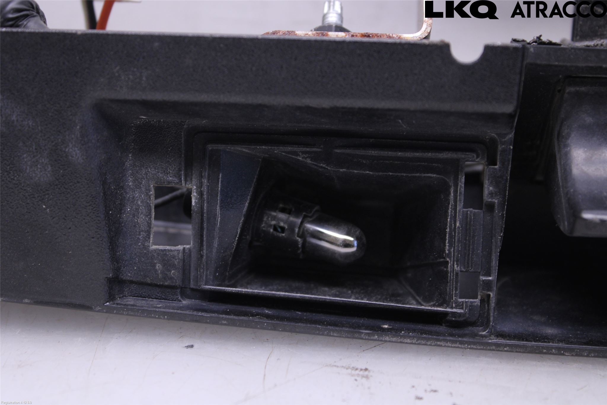 Jeep GRAND CHEROKEE 05-10 Bakluke Handtak Ytre