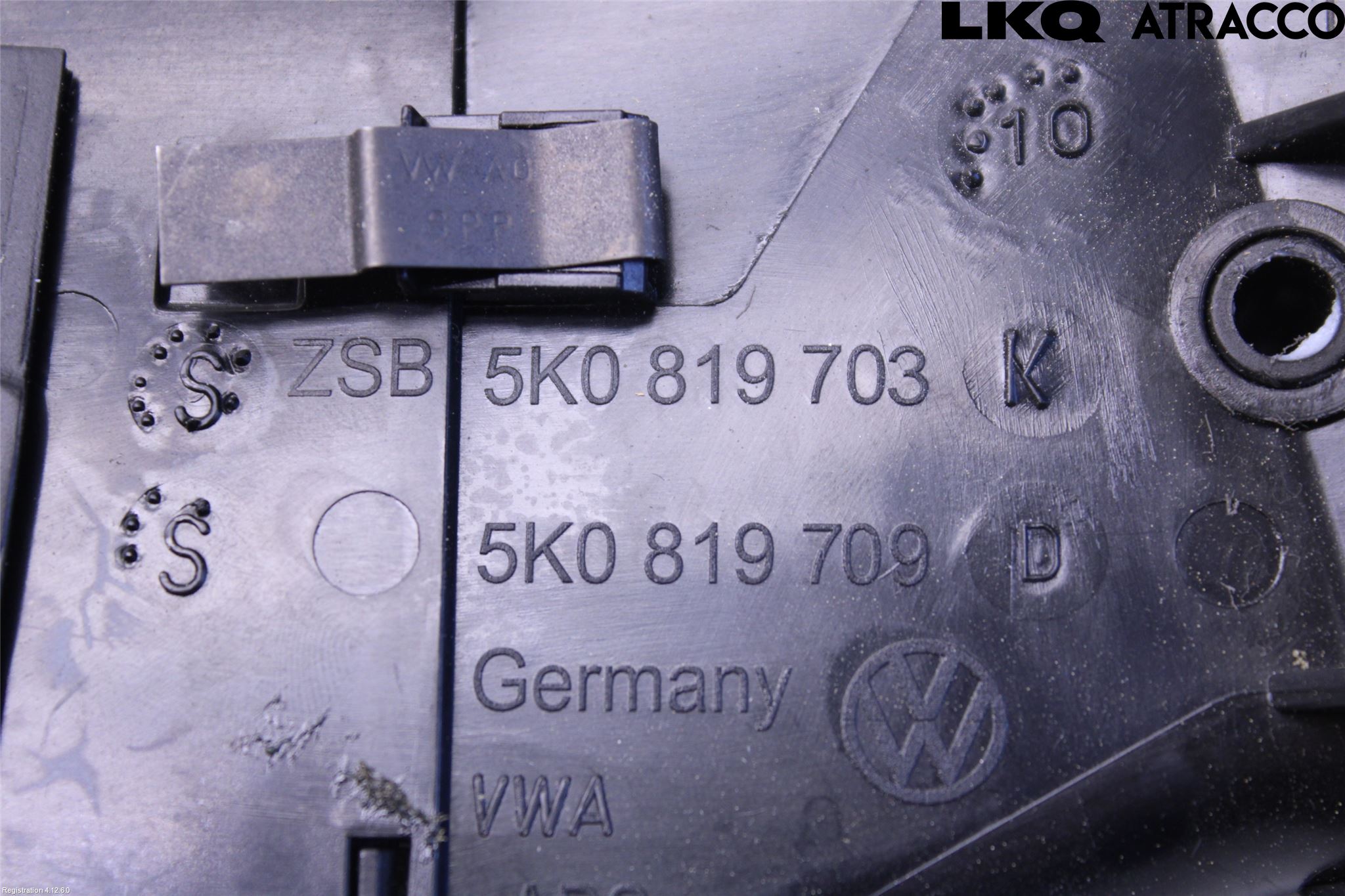Volkswagen VW GOLF VI 09-13 Dashbord Kanal - Dyse