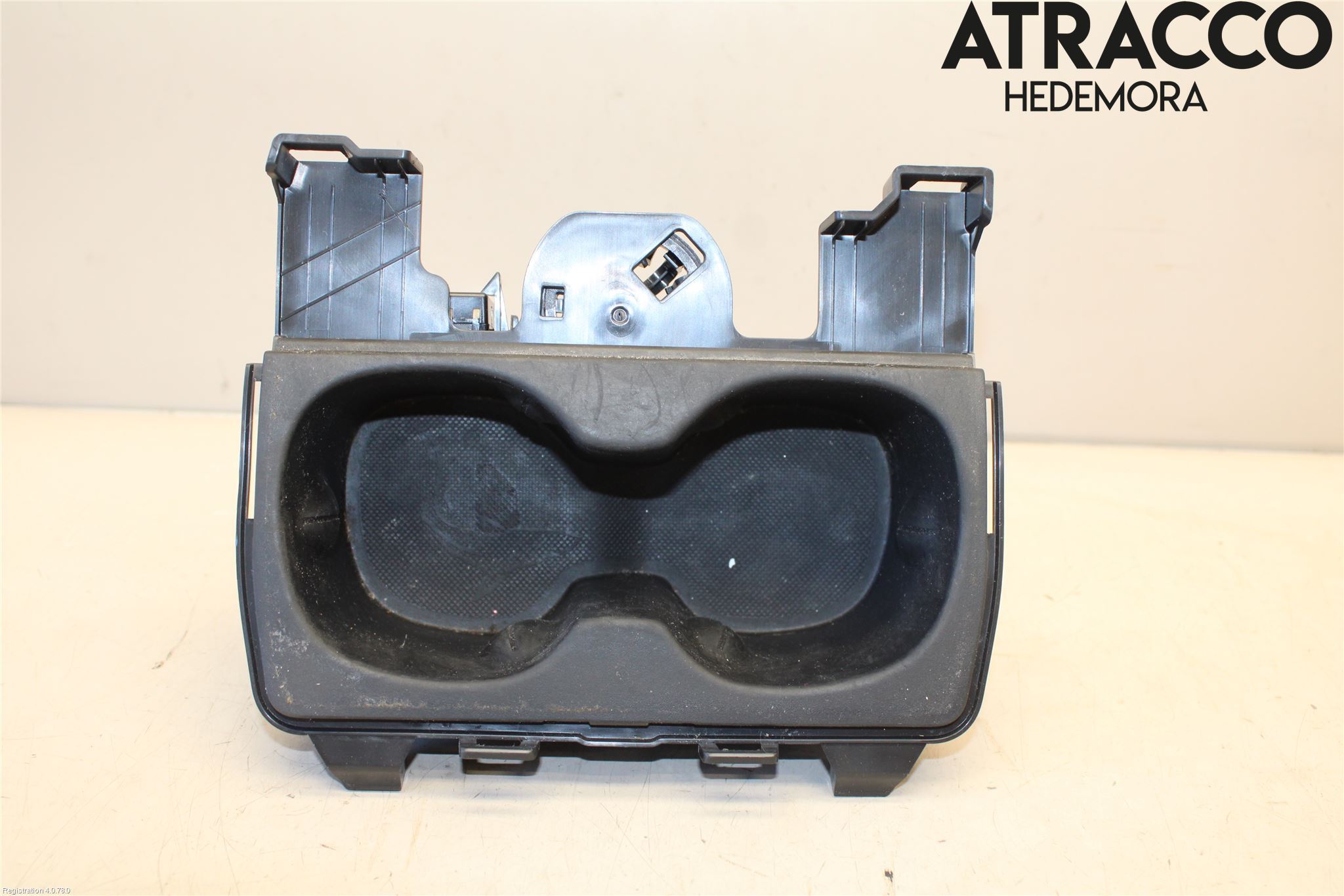 Opel INSIGNIA 17- Innr Koppholder