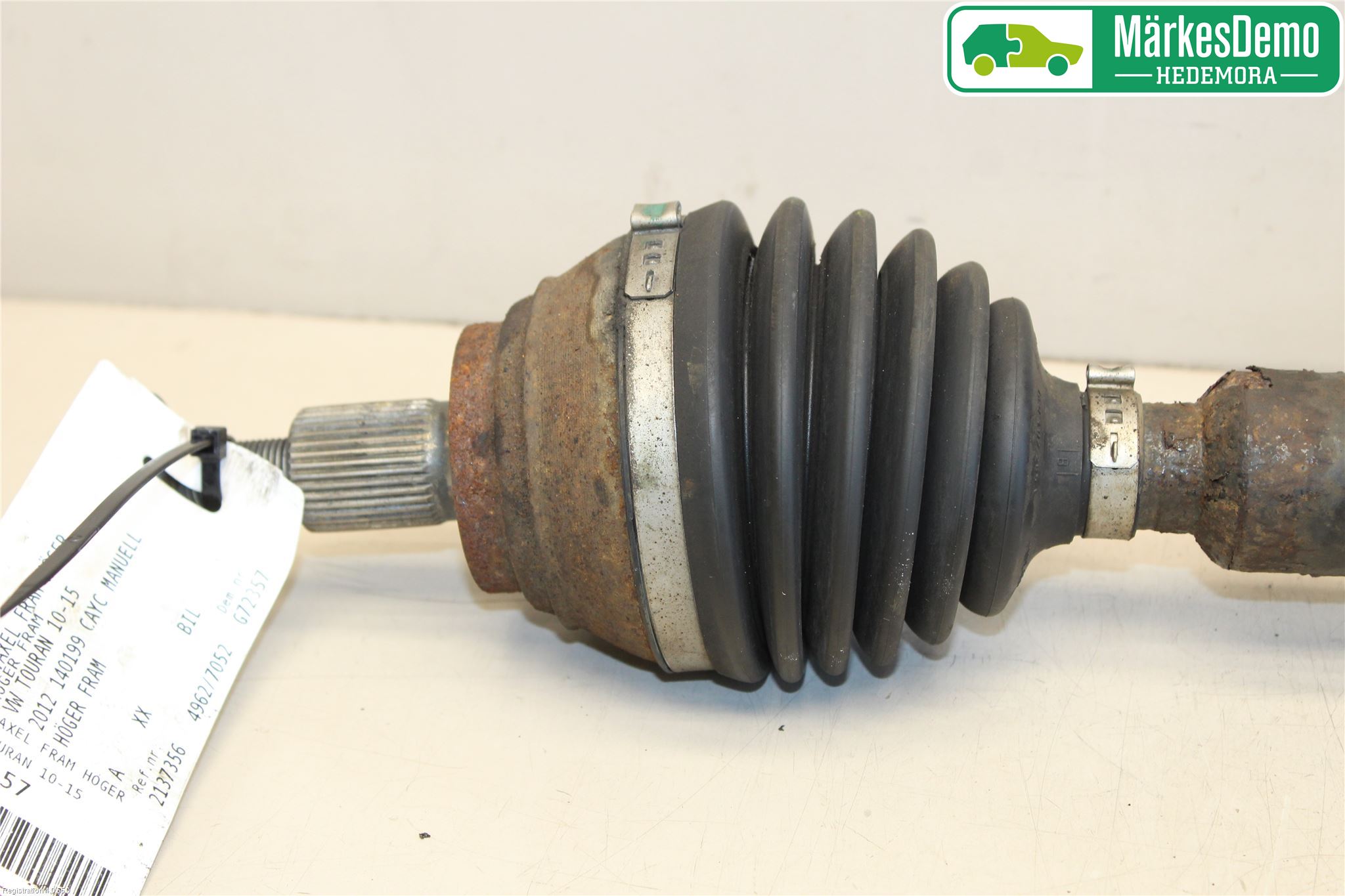 Volkswagen VW TOURAN 10-15 Drivaksel Foran Kompl Høyre