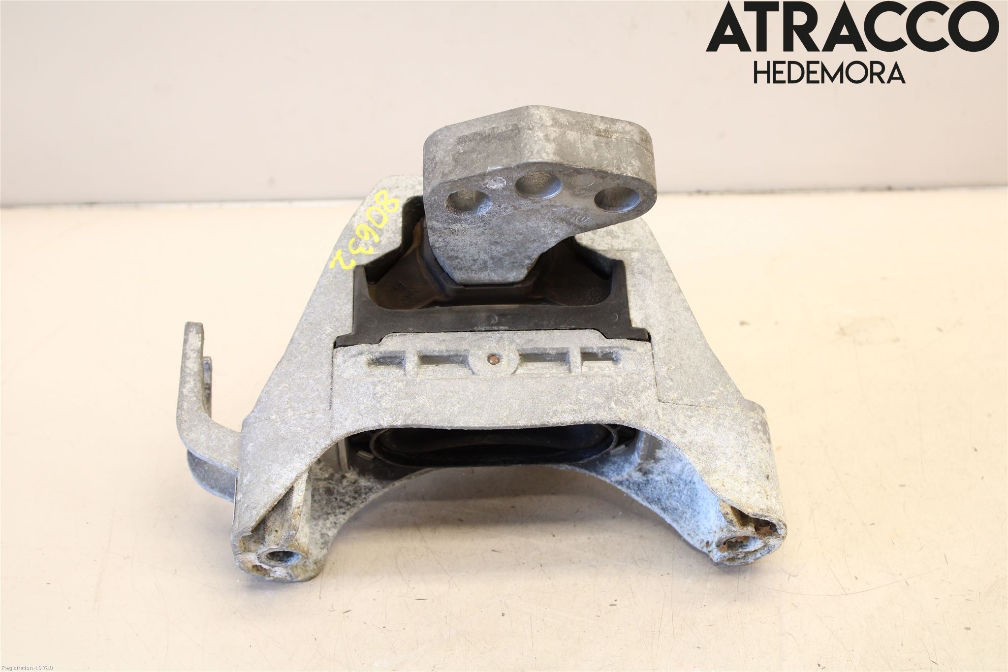 Opel ASTRA J 10-15 Motor Feste Gummi