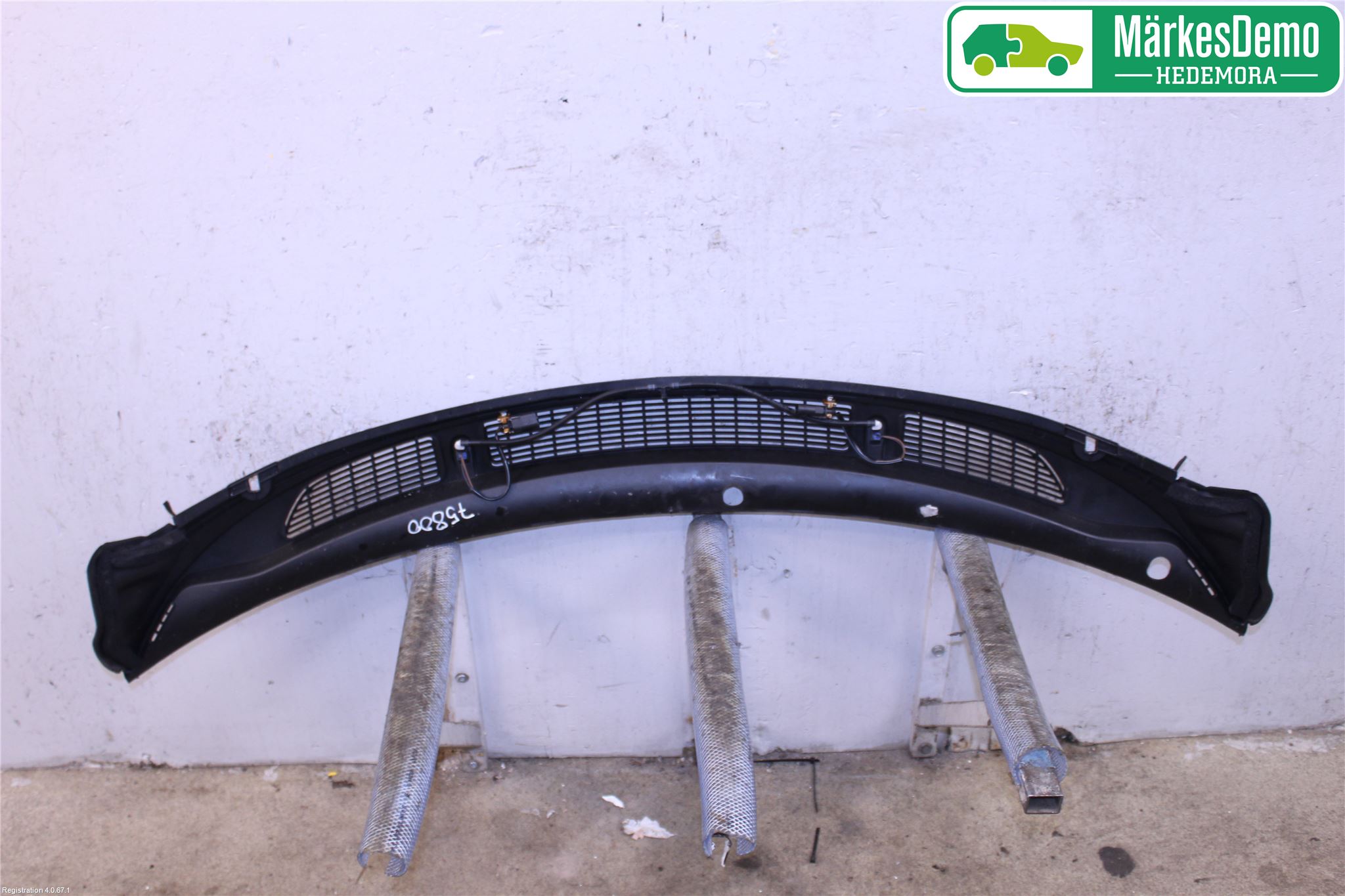 Skoda FABIA 07-14 Visker Deksel-Grill-Under Frr