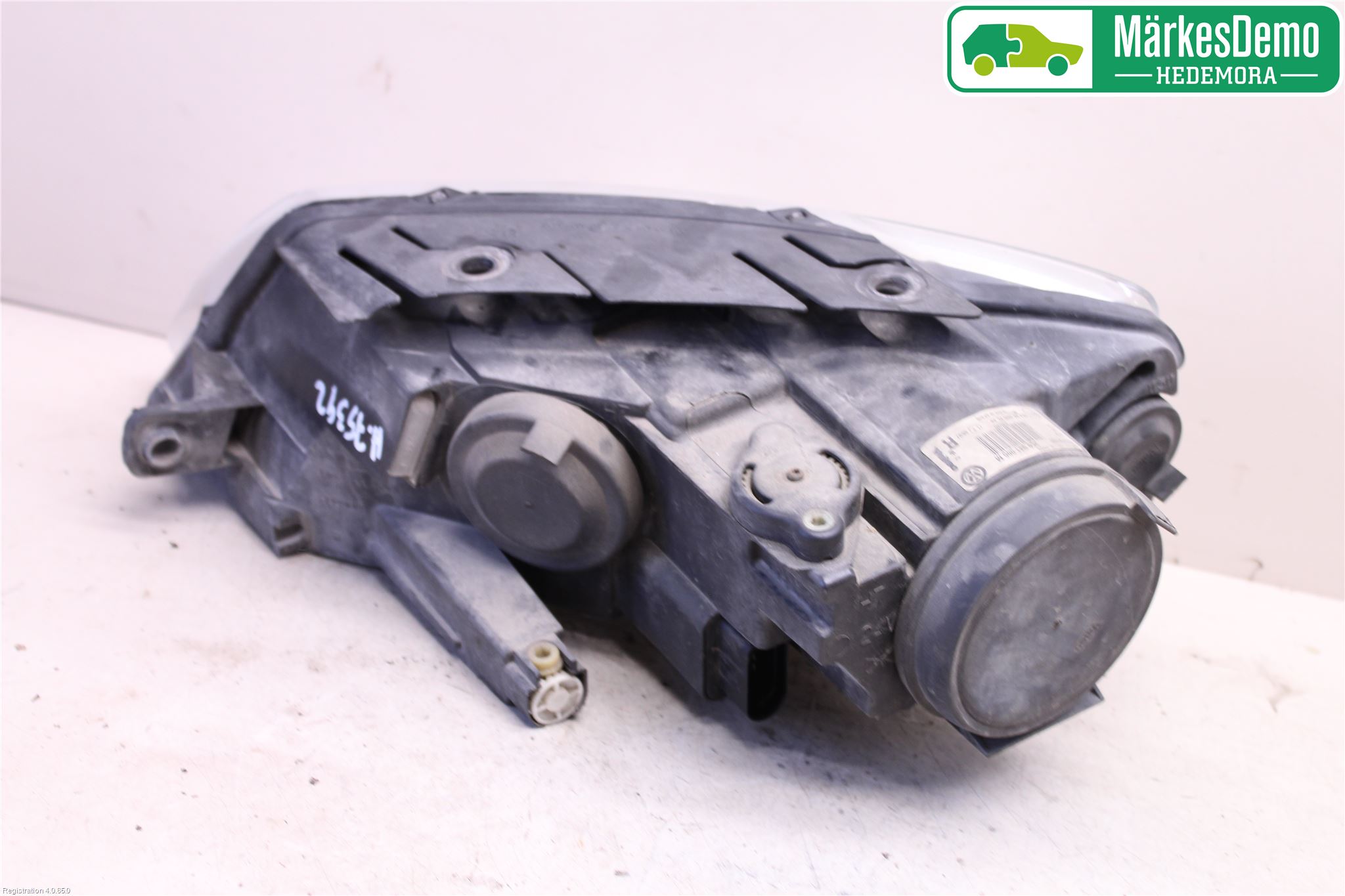 Volkswagen VW PASSAT 05-11 Frontlykt Høyre