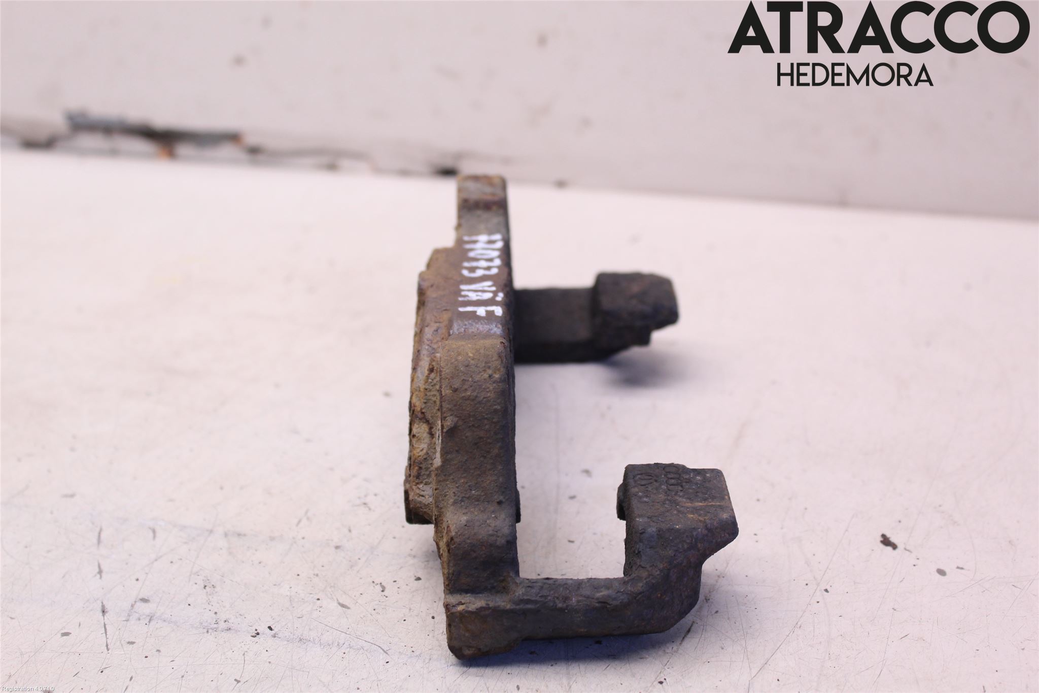 Volkswagen VW TOURAN 10-15 Bremsecaliper Feste Holder