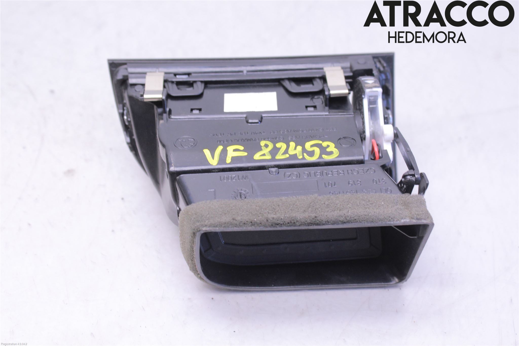 Skoda SUPERB 09-15 Dashbord Kanal - Dyse