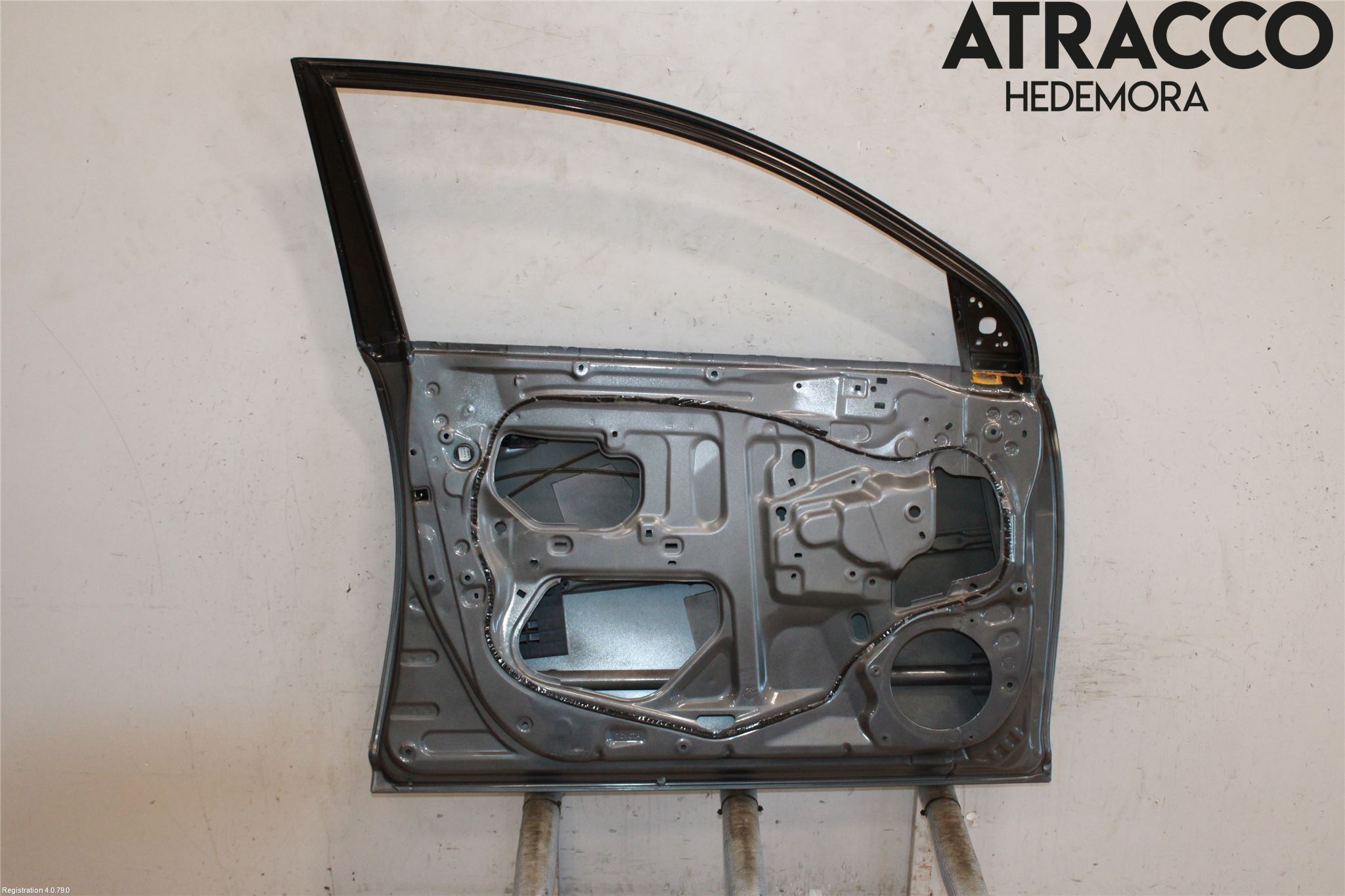 Toyota AVENSIS 03-06 Dør 4D Foran Venstre