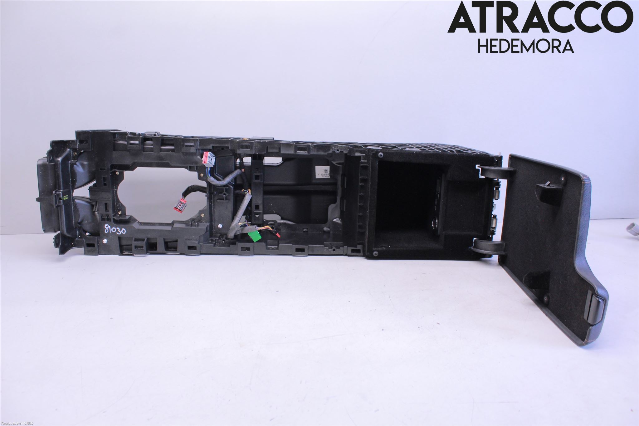 Jaguar XE (X760) 15-24 Innr Konsoll-Lomme