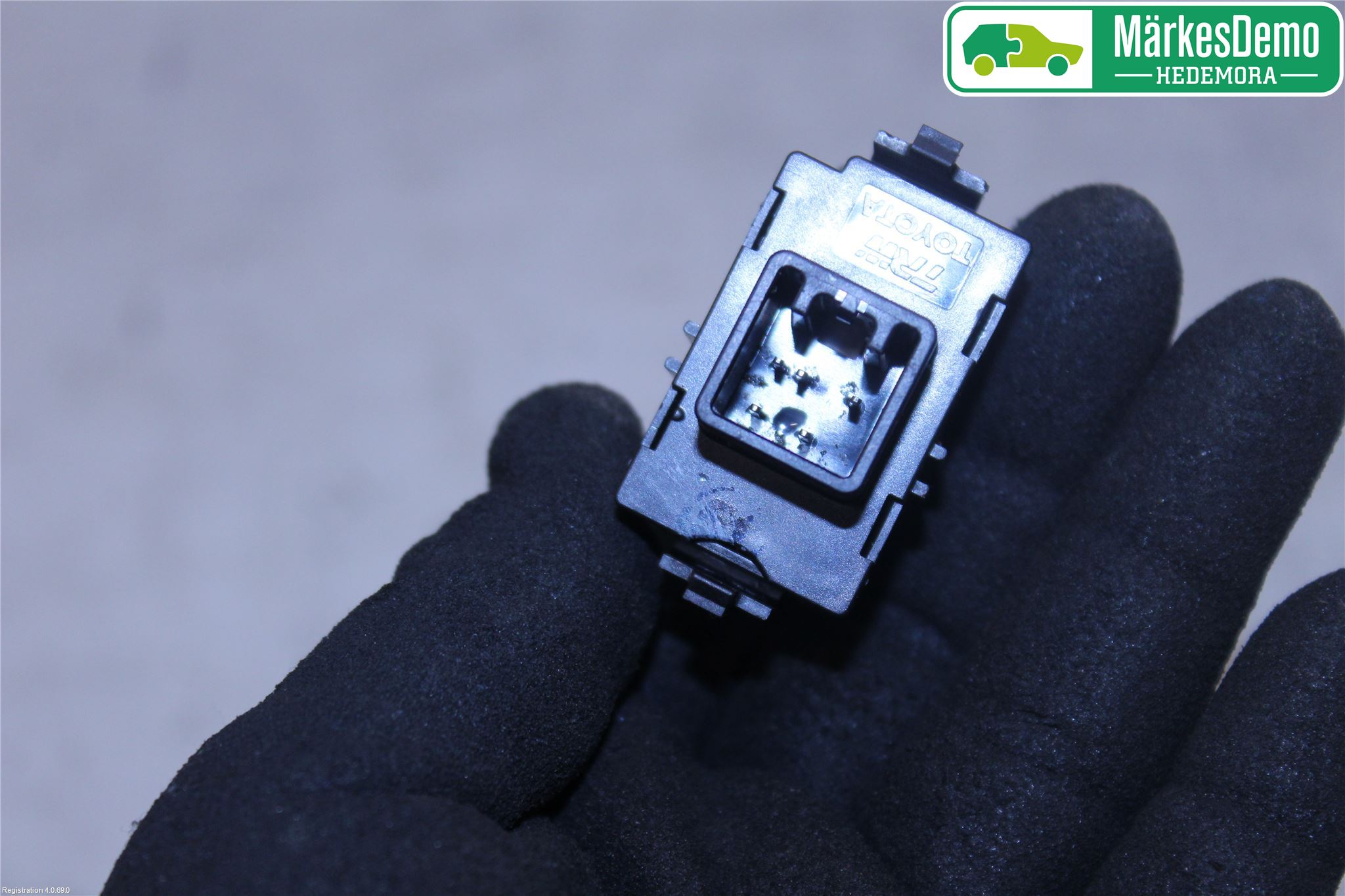 Toyota COROLLA VERSO 04-07 Bryter Vindusheis