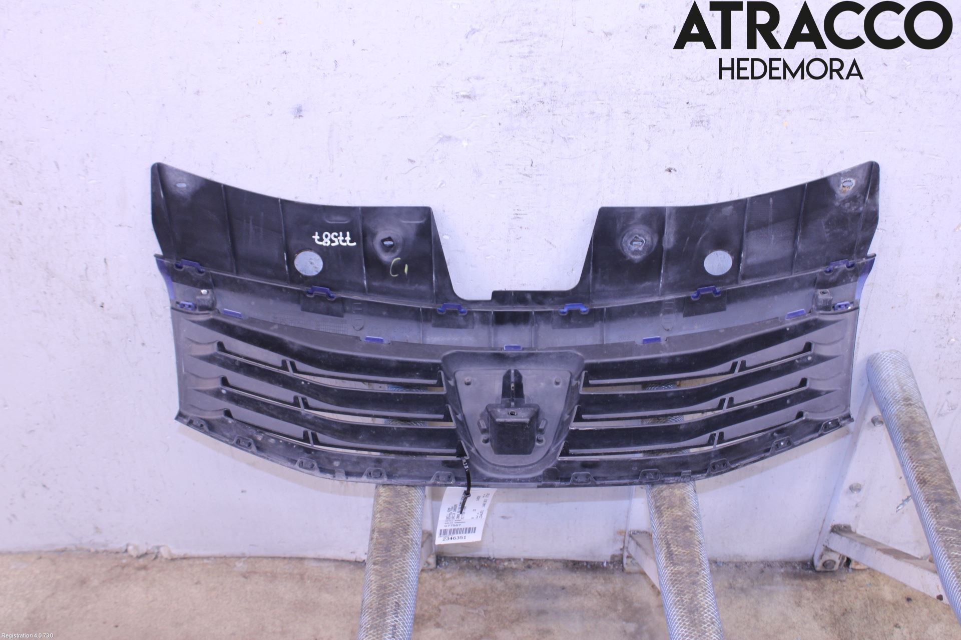 Dacia SANDERO 09-13 Grill Komplett