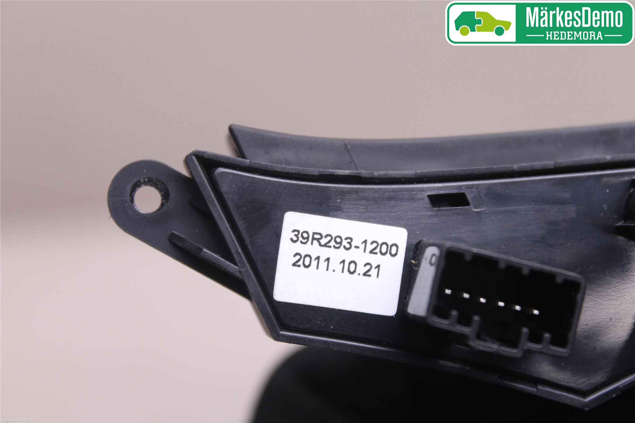 Hyundai i40 08-15 Bryter Ratt Radio-Stereo