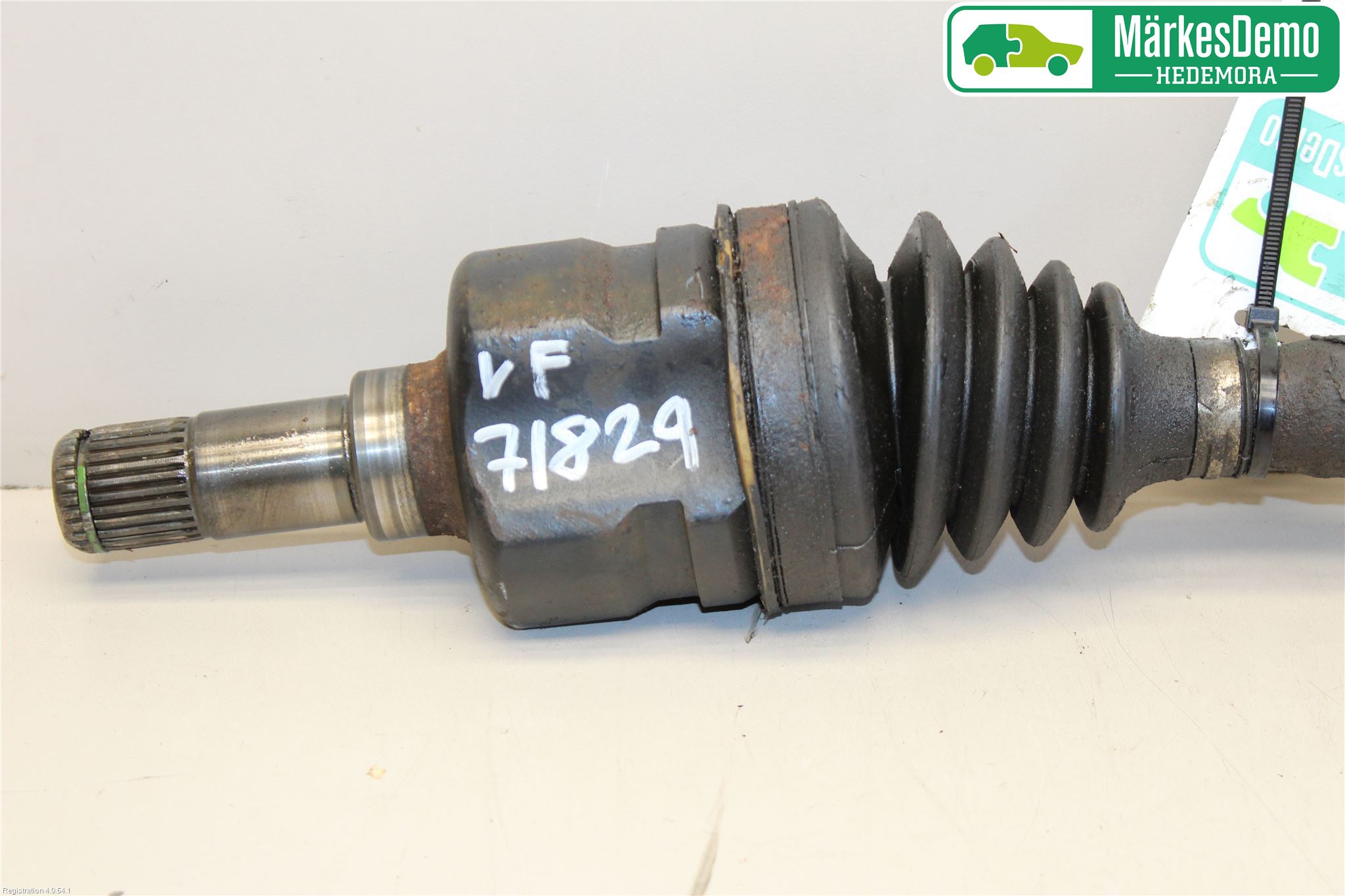 Chrysler CHR VOYAGER     01-04 Drivaksel Foran Kompl Venstre