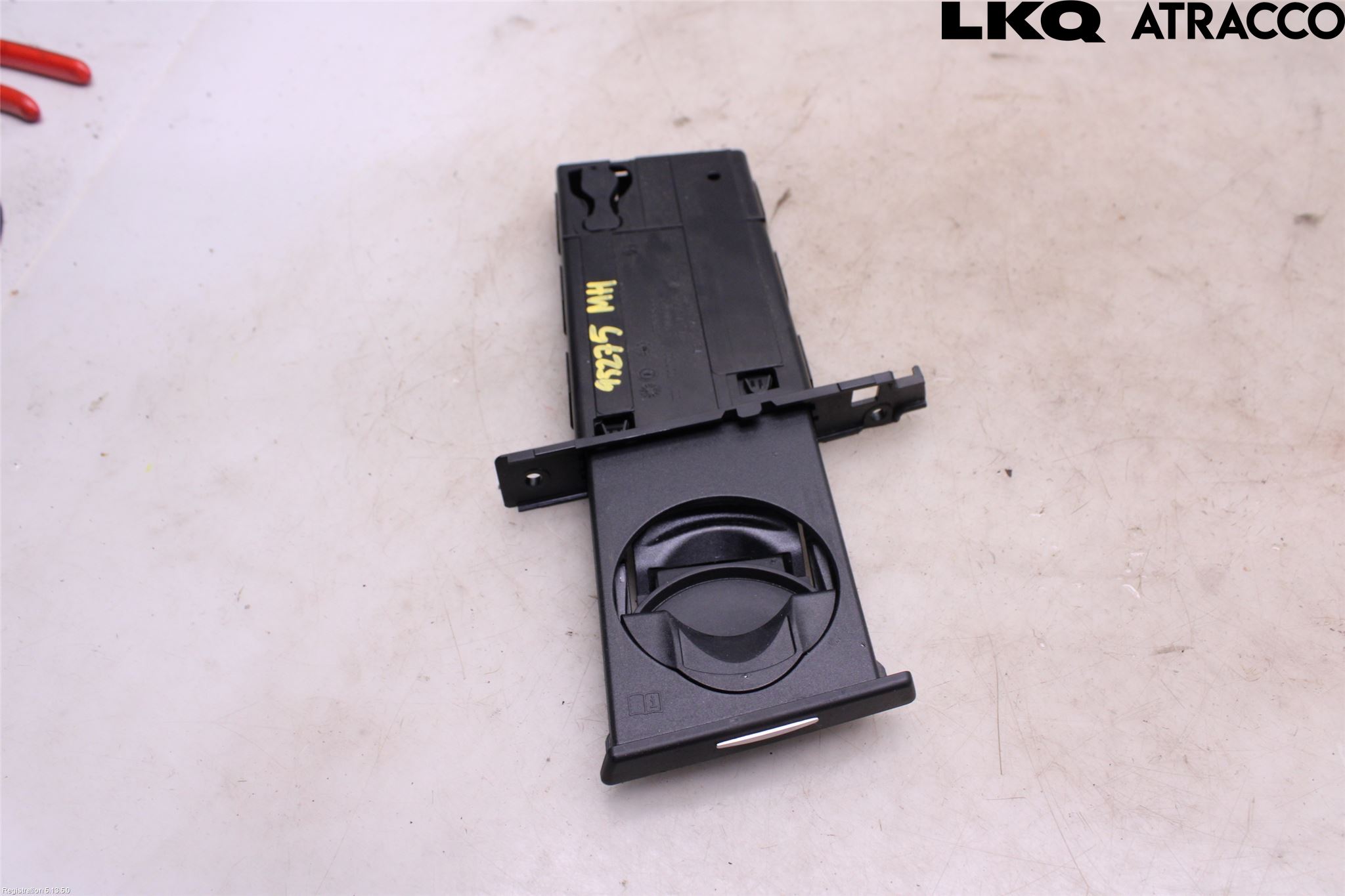 BMW 3 E90/91 SED/TOU 05-12 Innr Koppholder