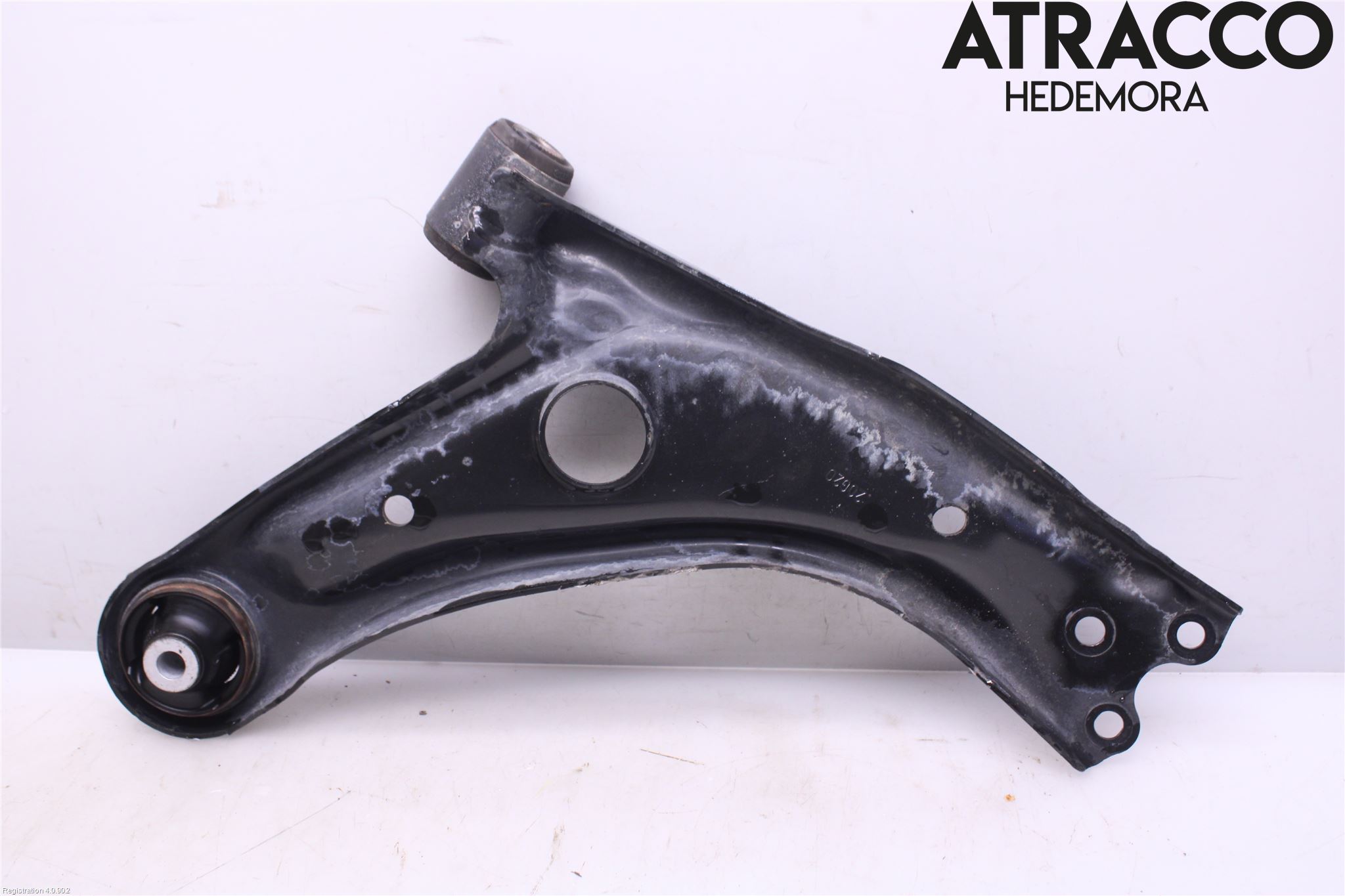 Toyota YARIS XP21 20- Bærearm Foran Venstre Nedre