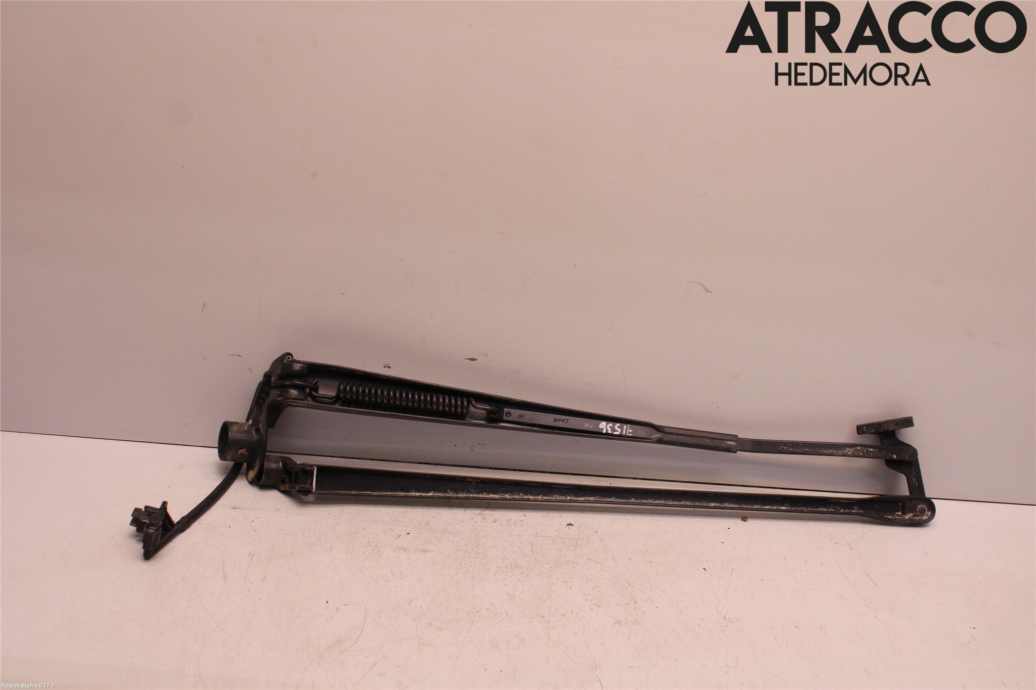 Toyota YARIS XP130 15-20 Viskerarm-Armer Frontrute