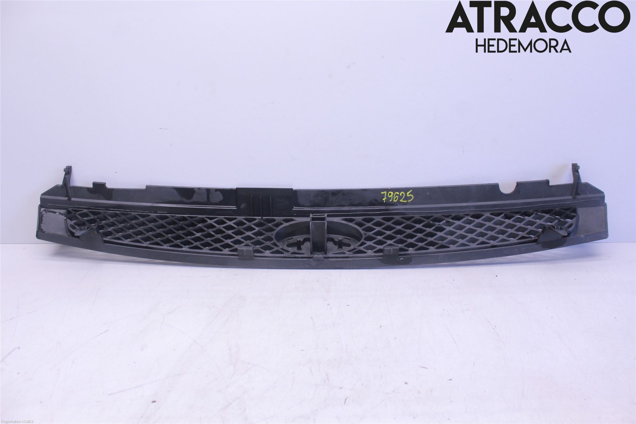 Ford FIESTA     02-05 Grill Komplett
