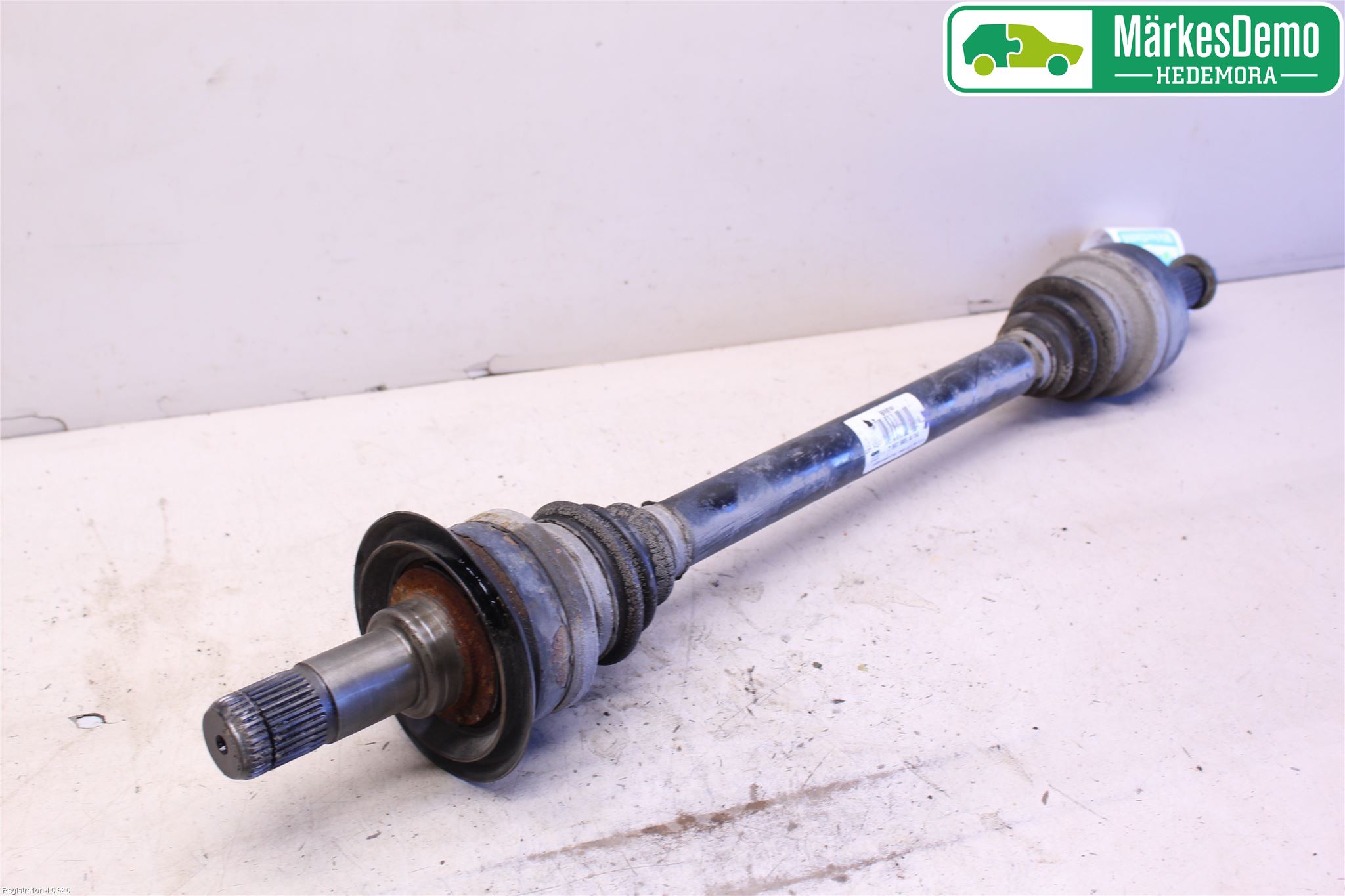 BMW 1 F20/F21 11-19 Drivaksel Foran Kompl Venstre