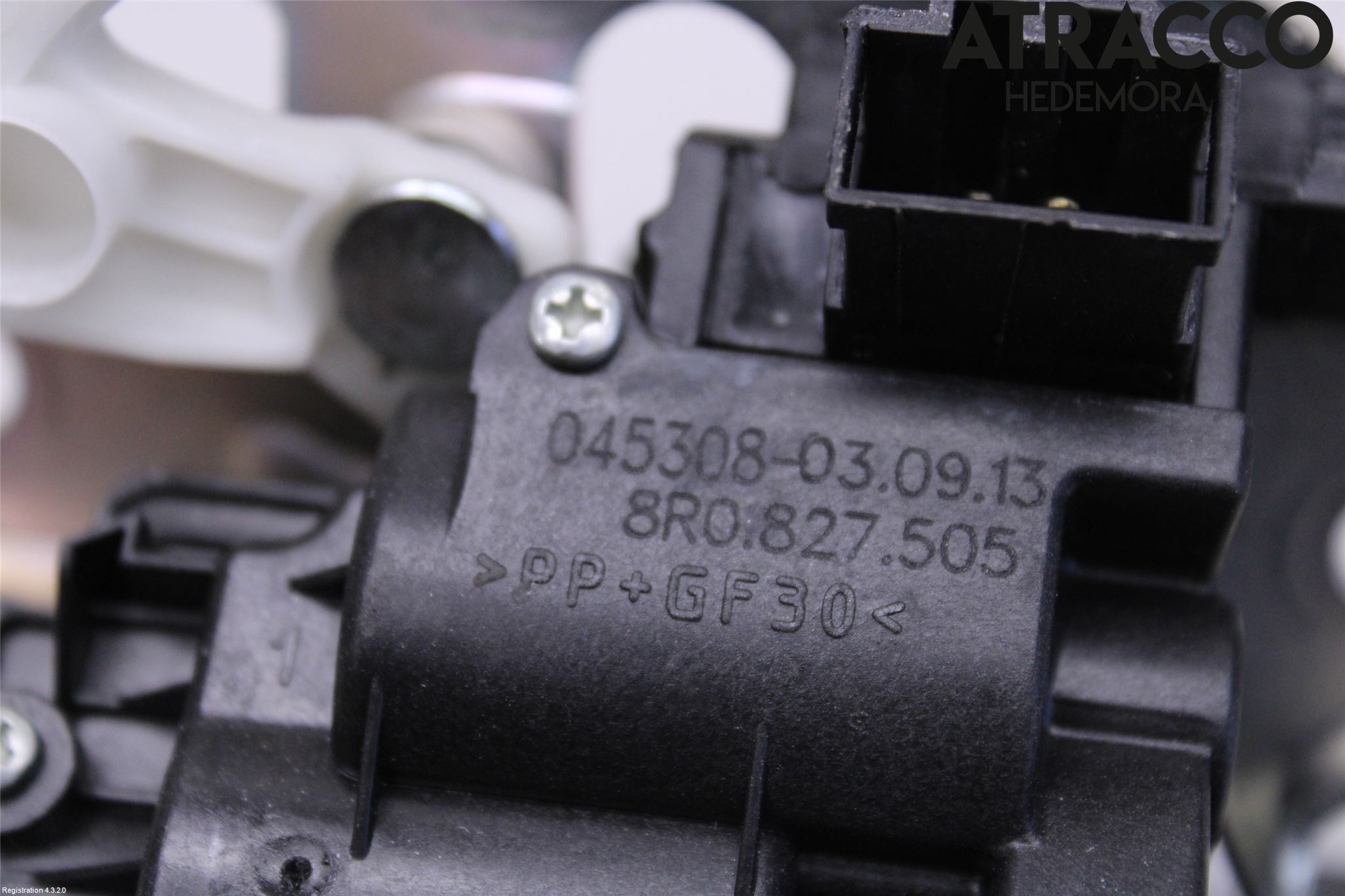 Audi A4 12-15 Bakluke-Lokk Låsekasse